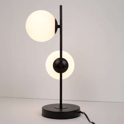 Bordlampe Ethan, 2 lyskilder - sort og mælkeglas