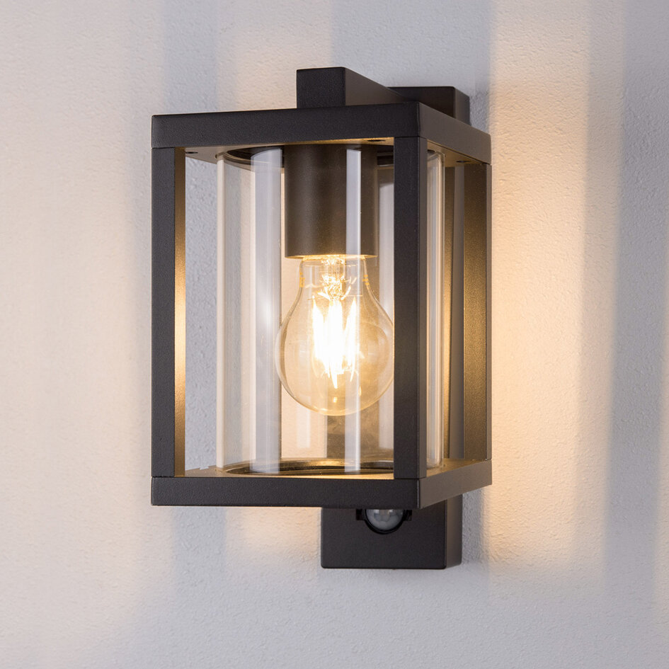 Væglampe Zita med sensor - sort