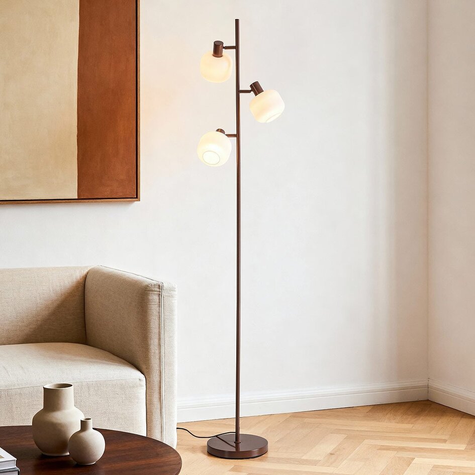 Gulvlampe Jesse, 3 lyskilder med mælkehvidt glas - brun