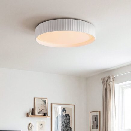 Loftlampe Palomo - hvid med rillet kant, 3-trins dæmpbar LED