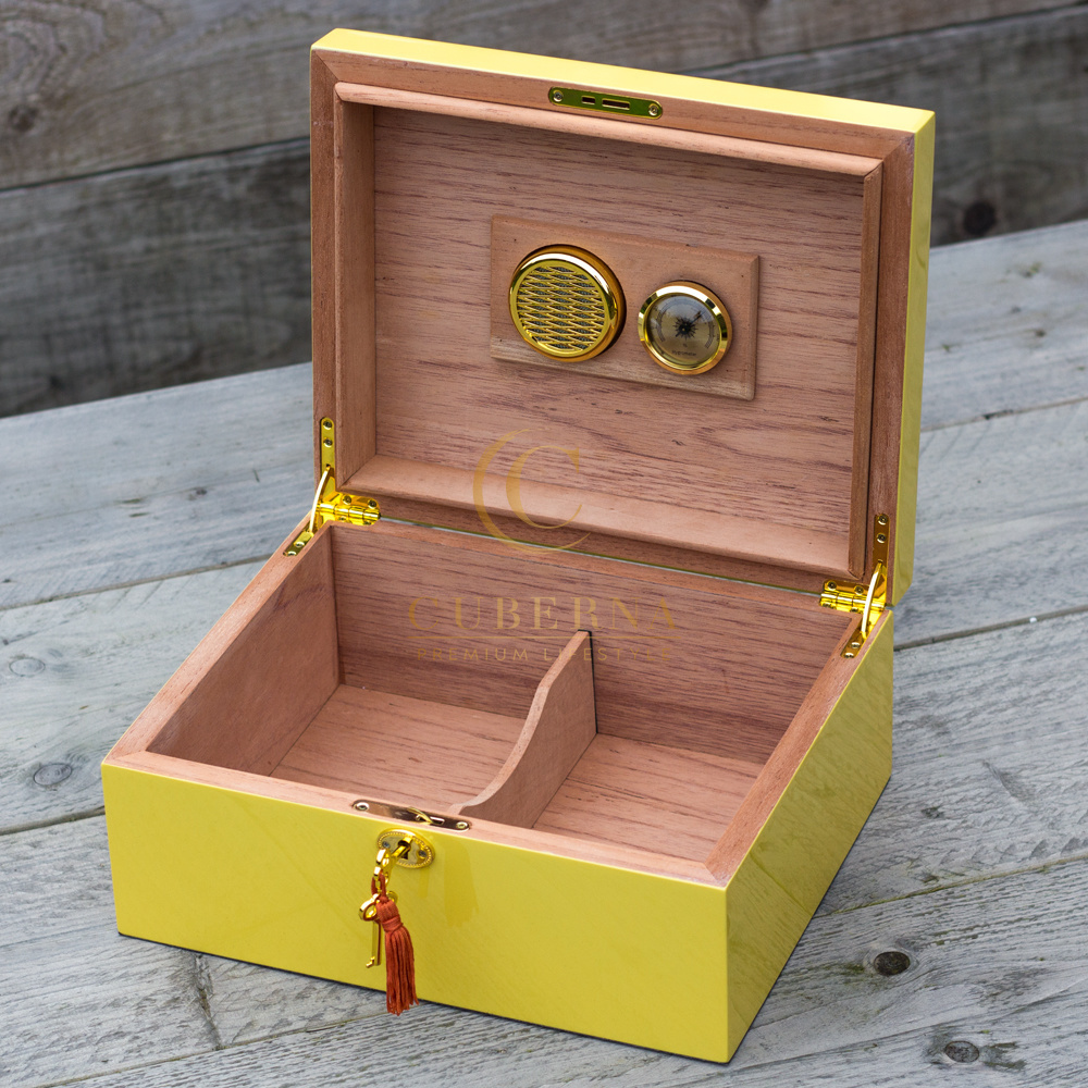 Humidor Montecristo Cuberna.de