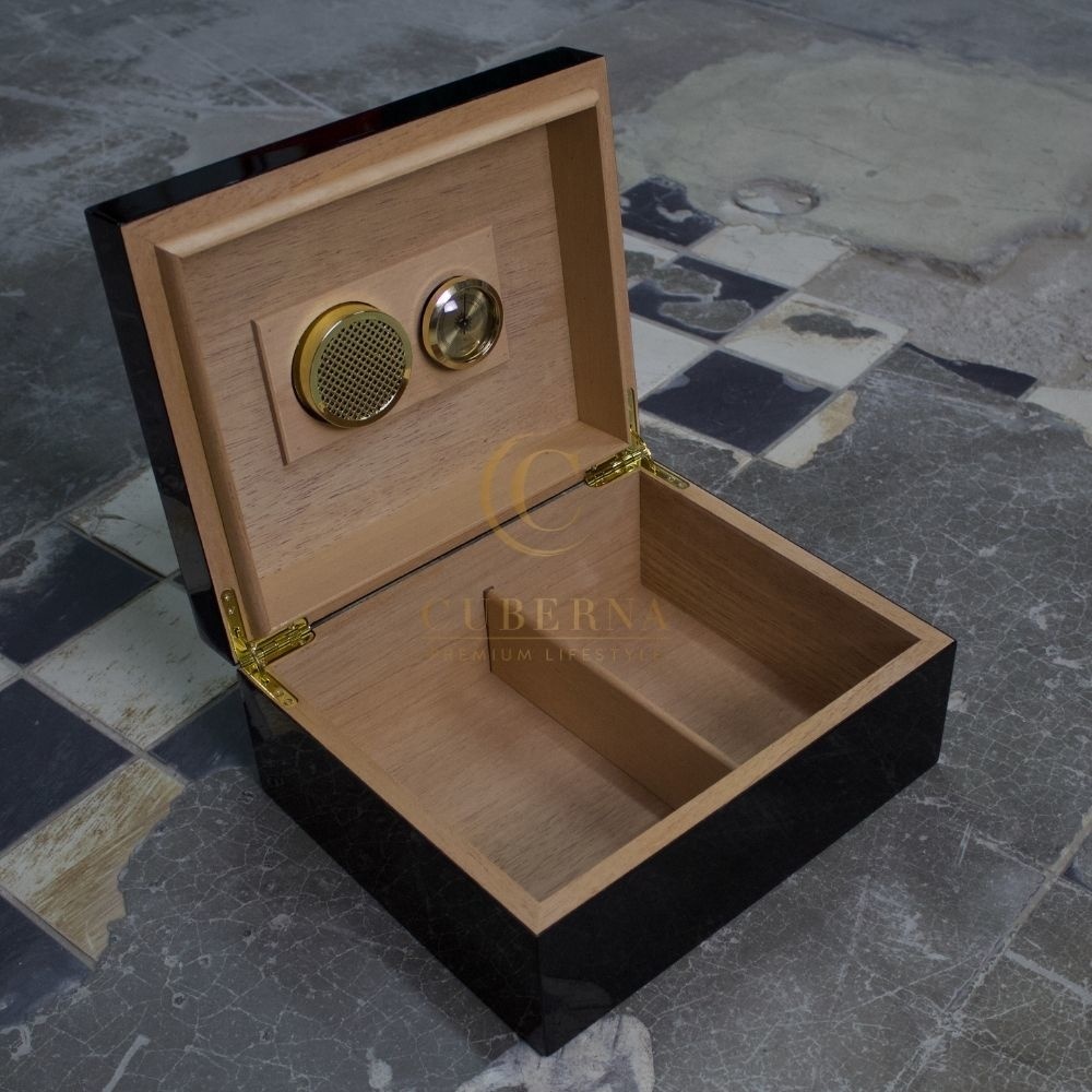 Humidor Cohiba Behike Cuberna.de