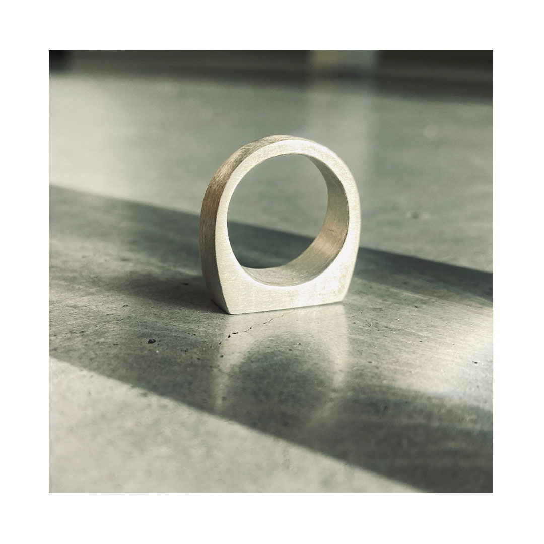 SILVER SIGNET RING