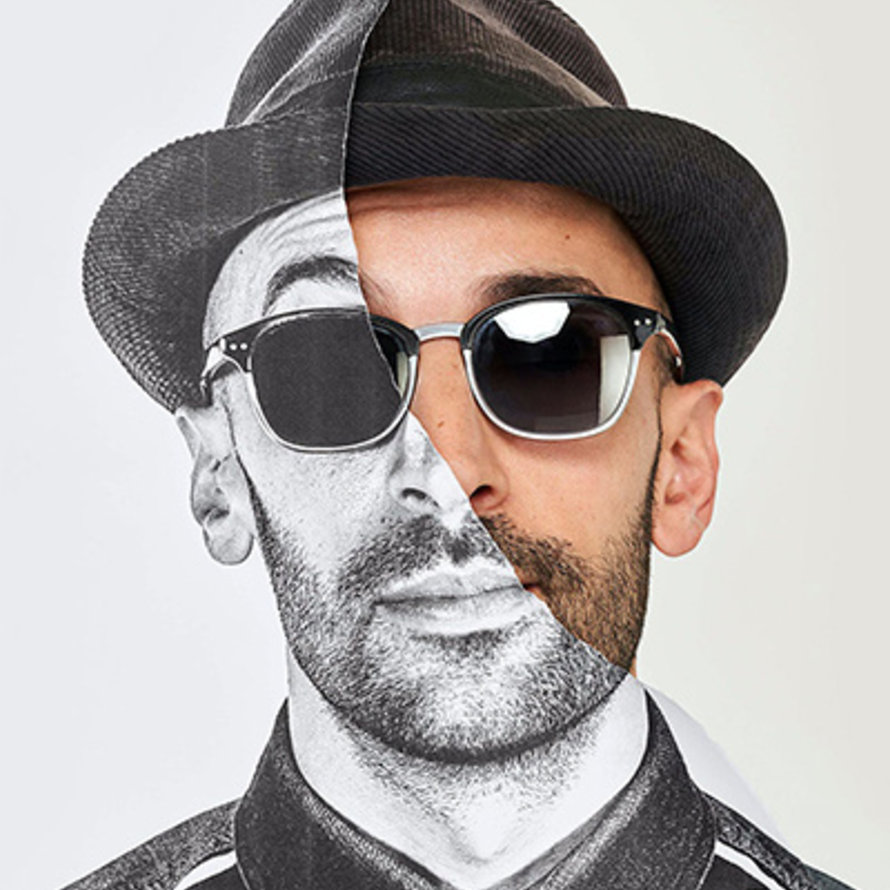JR