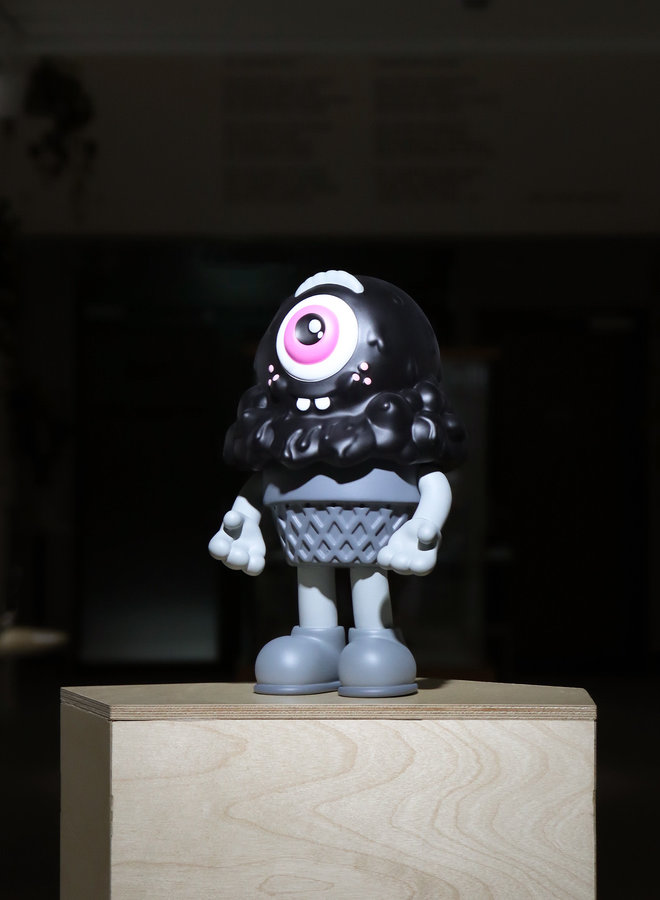 Buff Monster - Mister Melty 10″ Vinyl Toy, Black ed.