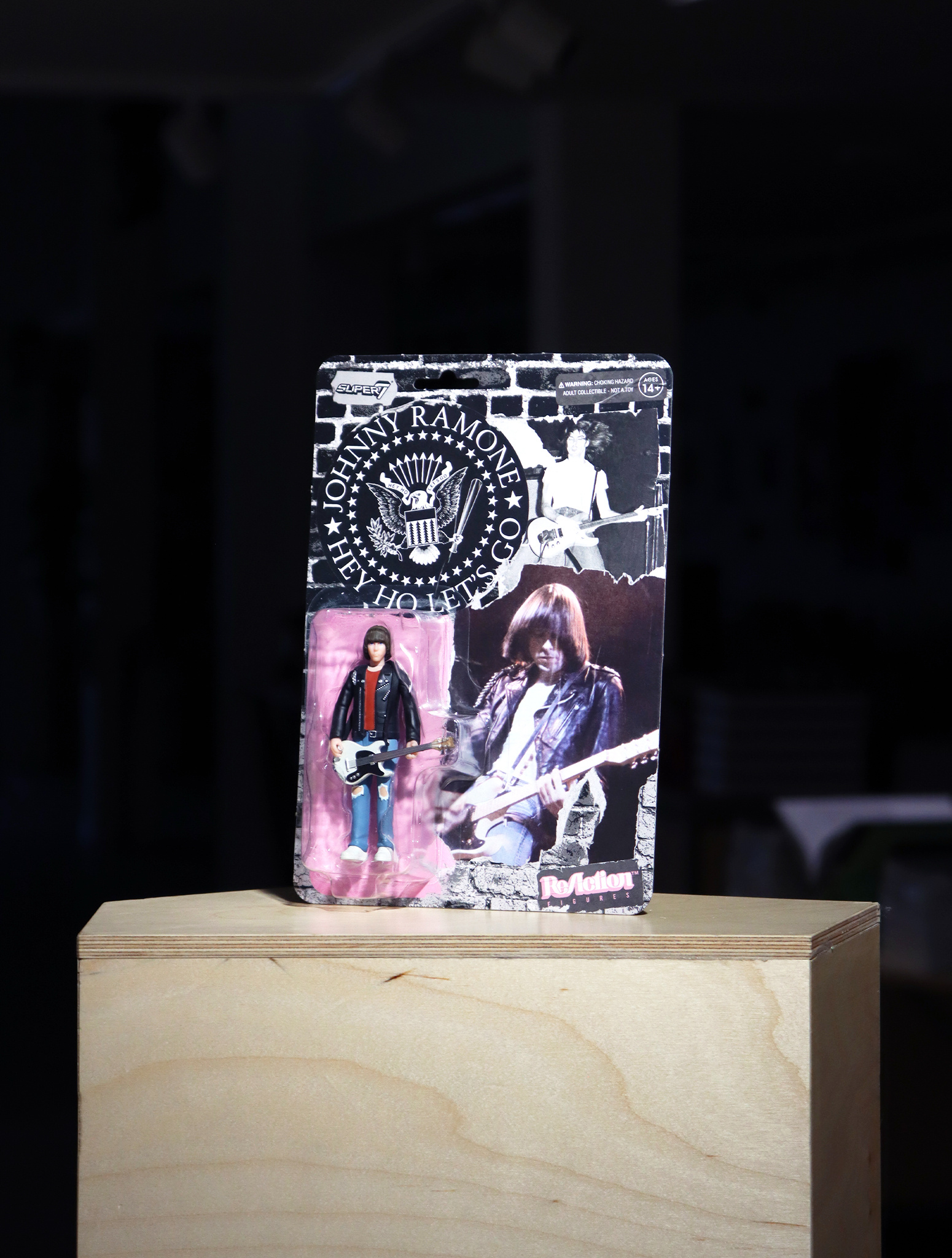 Johnny Ramone - Action figure - STRAAT Museum Shop