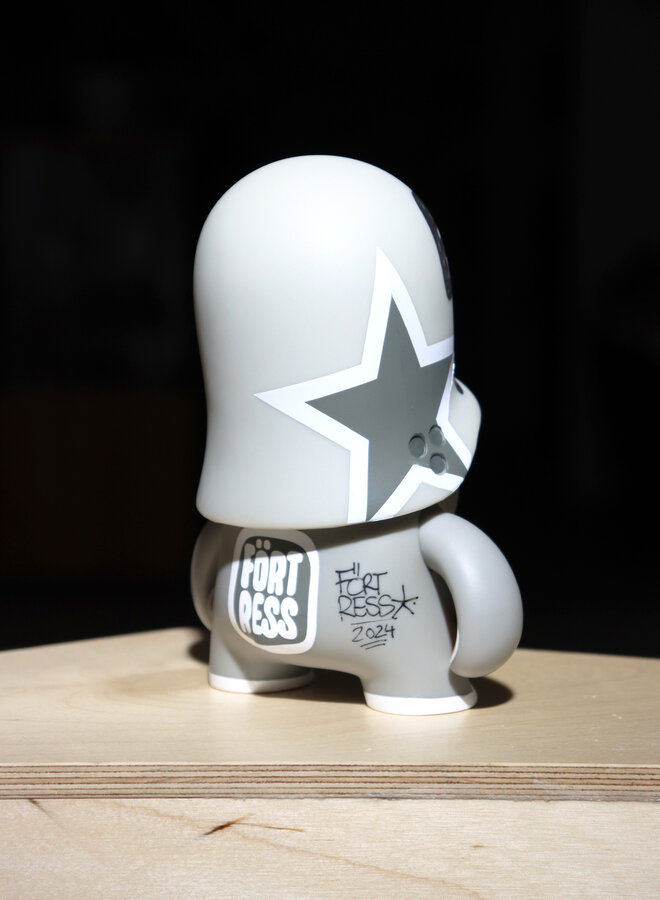 Flying Förtress - Teddy Trooper: Gray, signed and customized