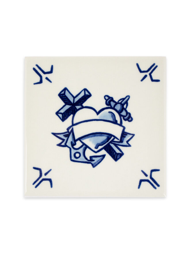 Schiffmacher x Royal Delft - Tegel: Faith, Hope & Love