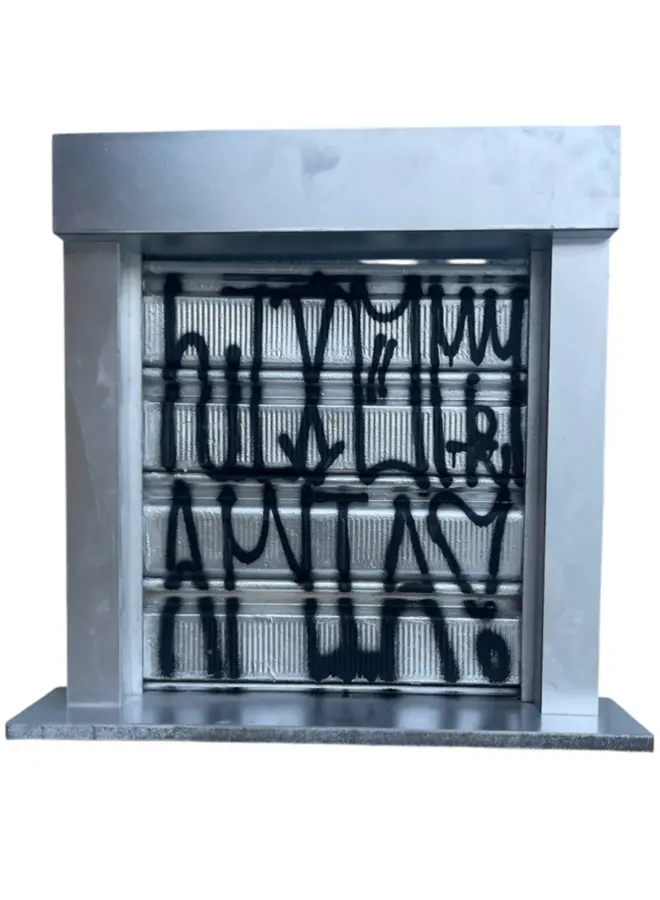 LIXOMANIA!zé - Urban Aesthetic Miniatures - Silver Door