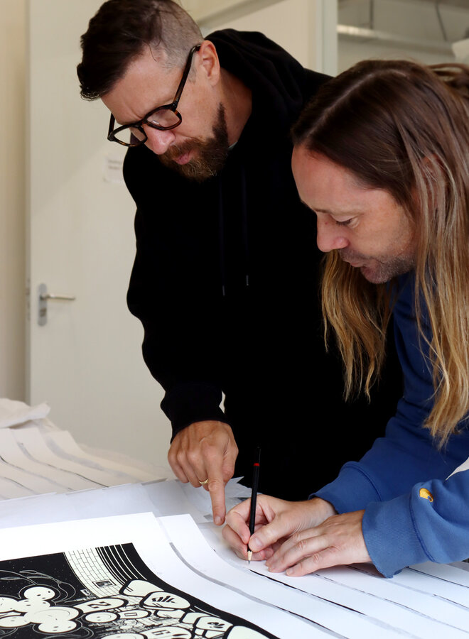 The London Police - While Aliens Invade (...), signed print (80x40cm)