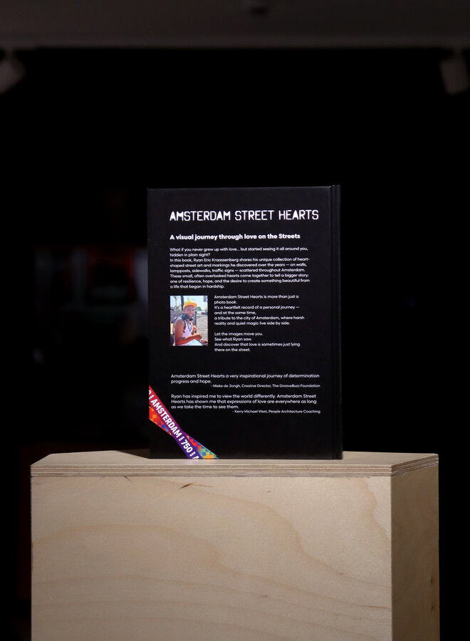 Amsterdam Street Hearts - Ryan Kraassenberg