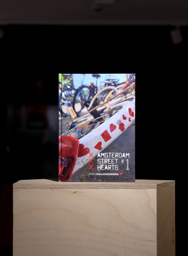 Amsterdam Street Hearts - Ryan Kraassenberg