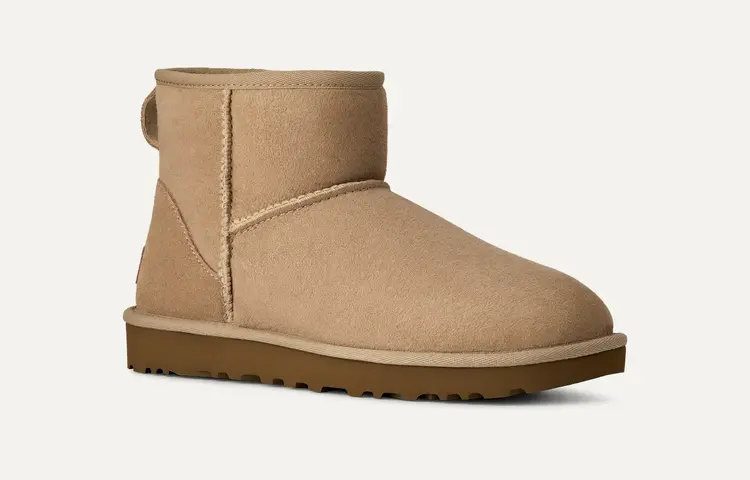 UGG UGG Boots Classic Mini II FW25 Sand