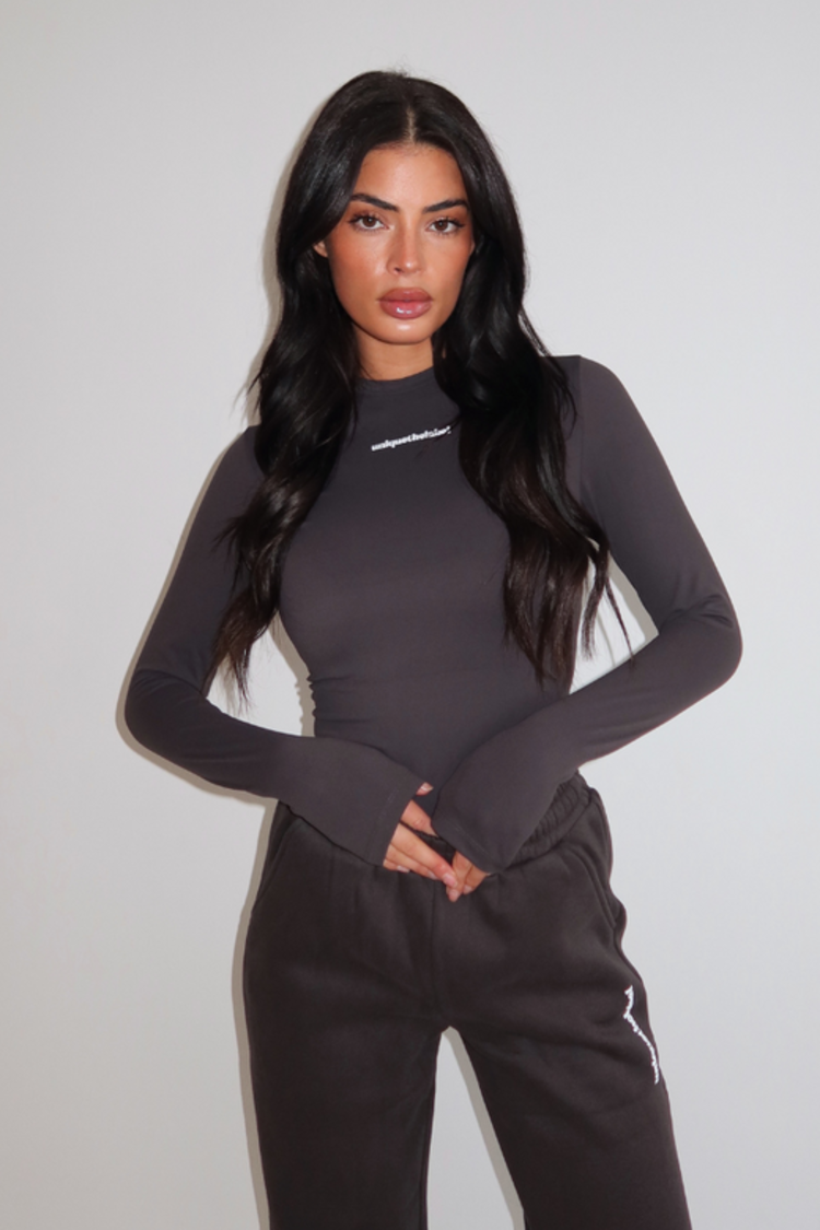 Unique The Label Unique The Label Long Sleeve Top Robyn FW25 Charcoal