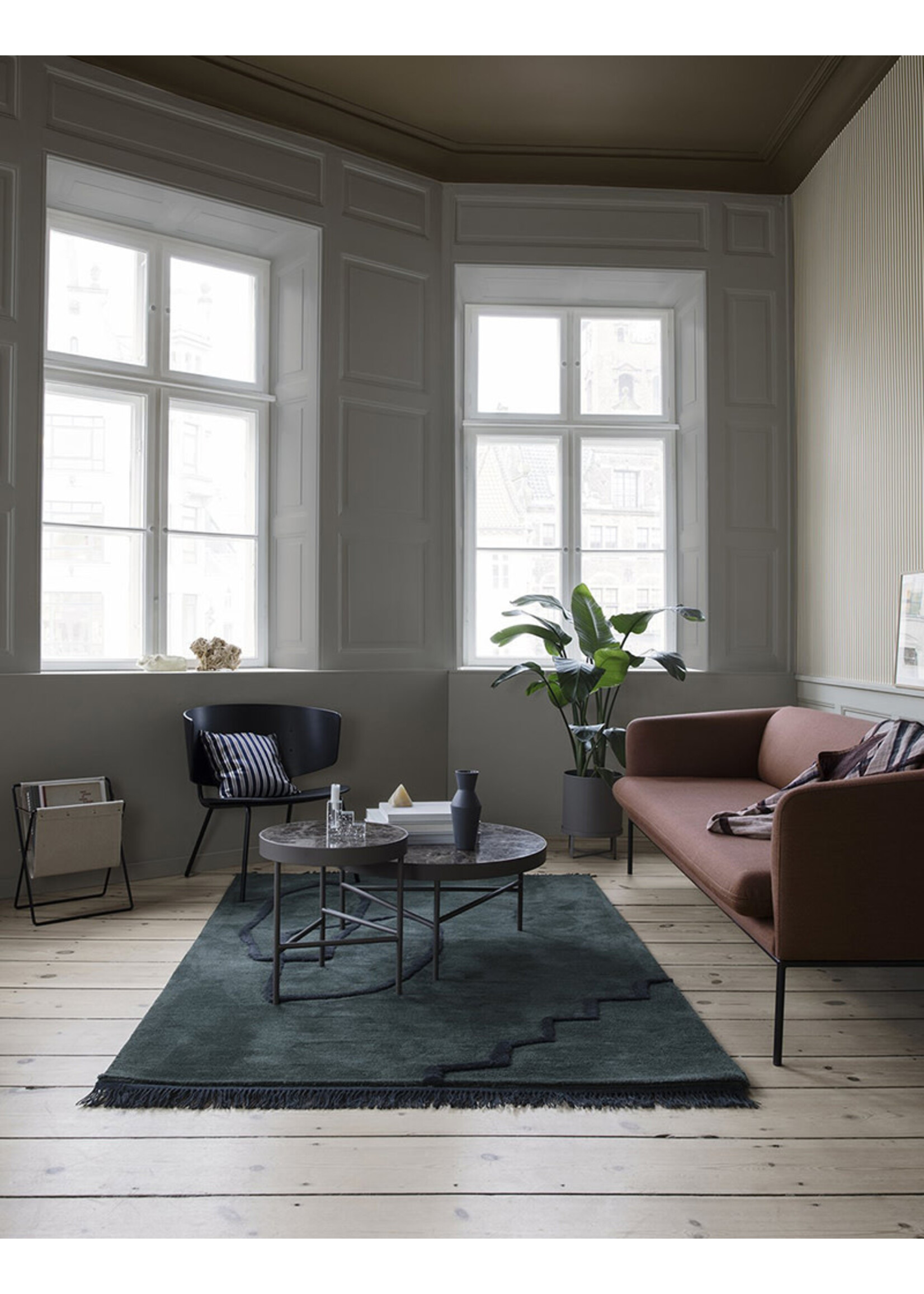 Ferm Living Marble Table L | Black | showroommodel
