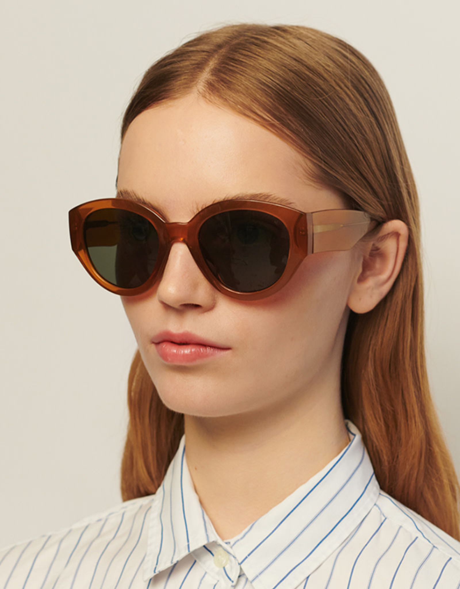 A.KJAERBEDE Sunglasses Big Winnie - Light Brown Transparent
