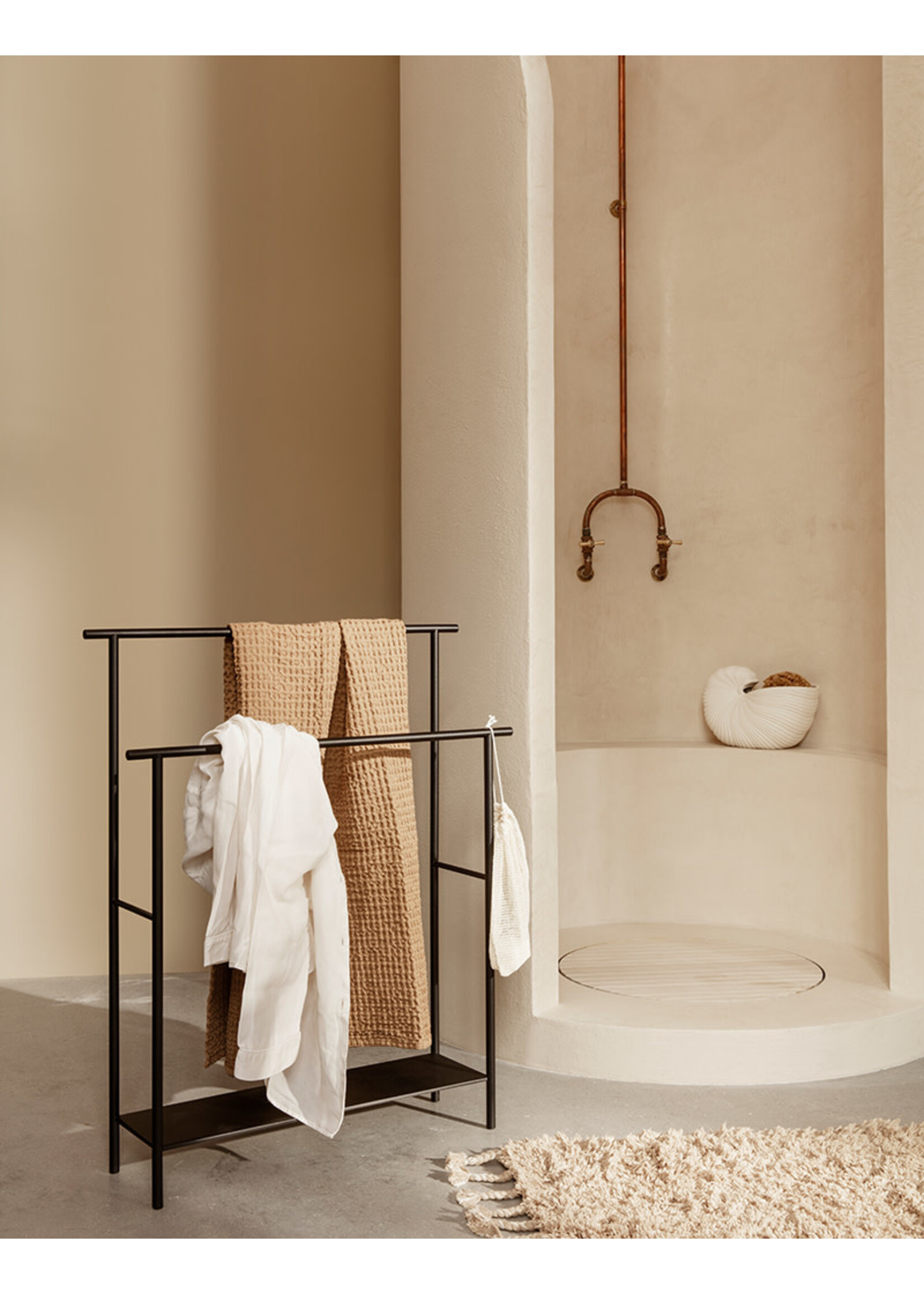 Ferm Living Dora Towel Stand | Black