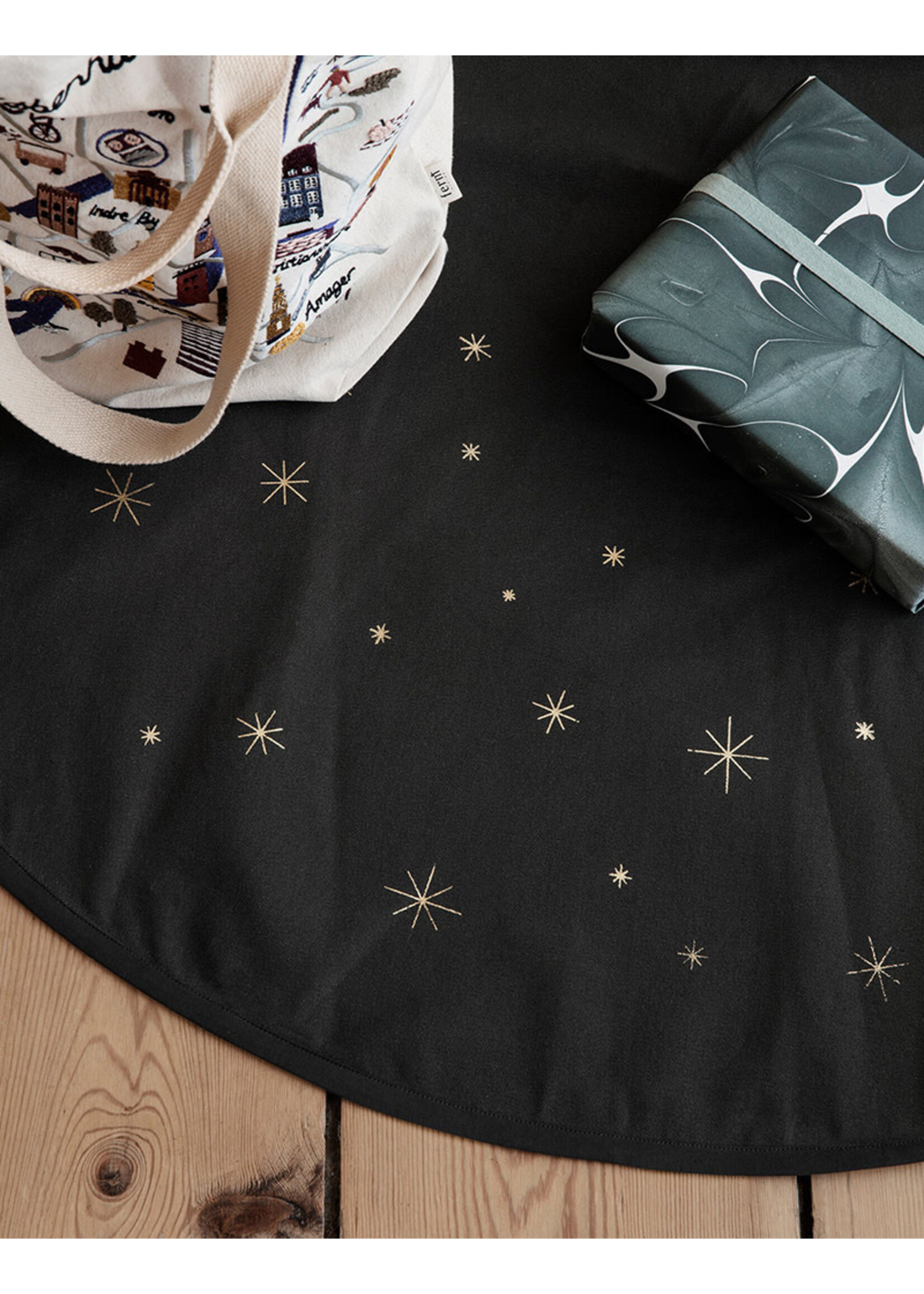 Ferm Living Star Christmas Tree Blanket - Green