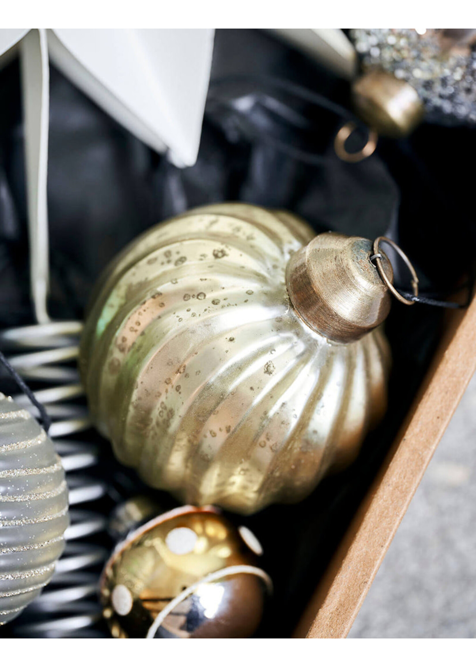 House Doctor Christmas Ornament - Twist Matt Gold
