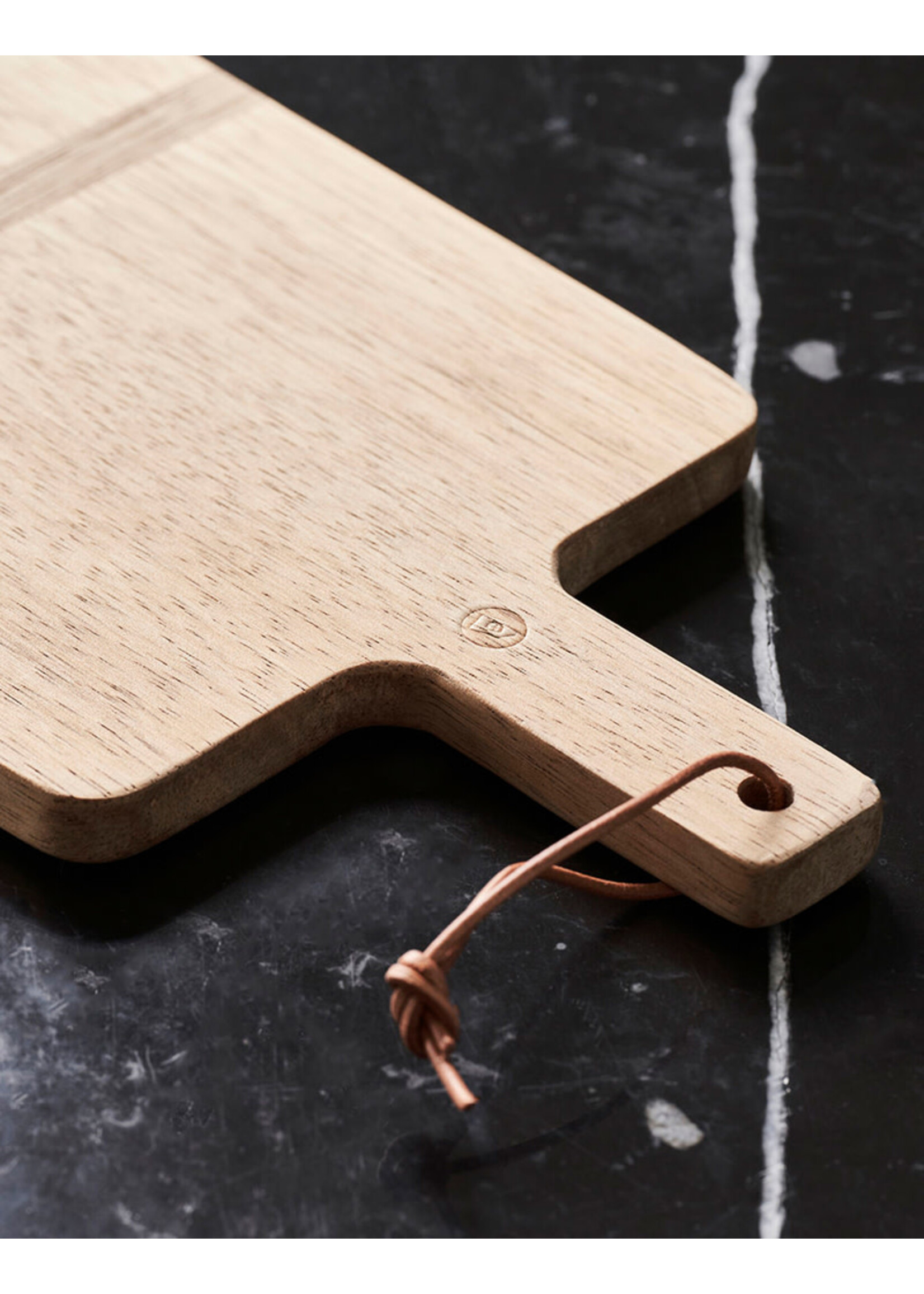 House Doctor Carve Cutting Board