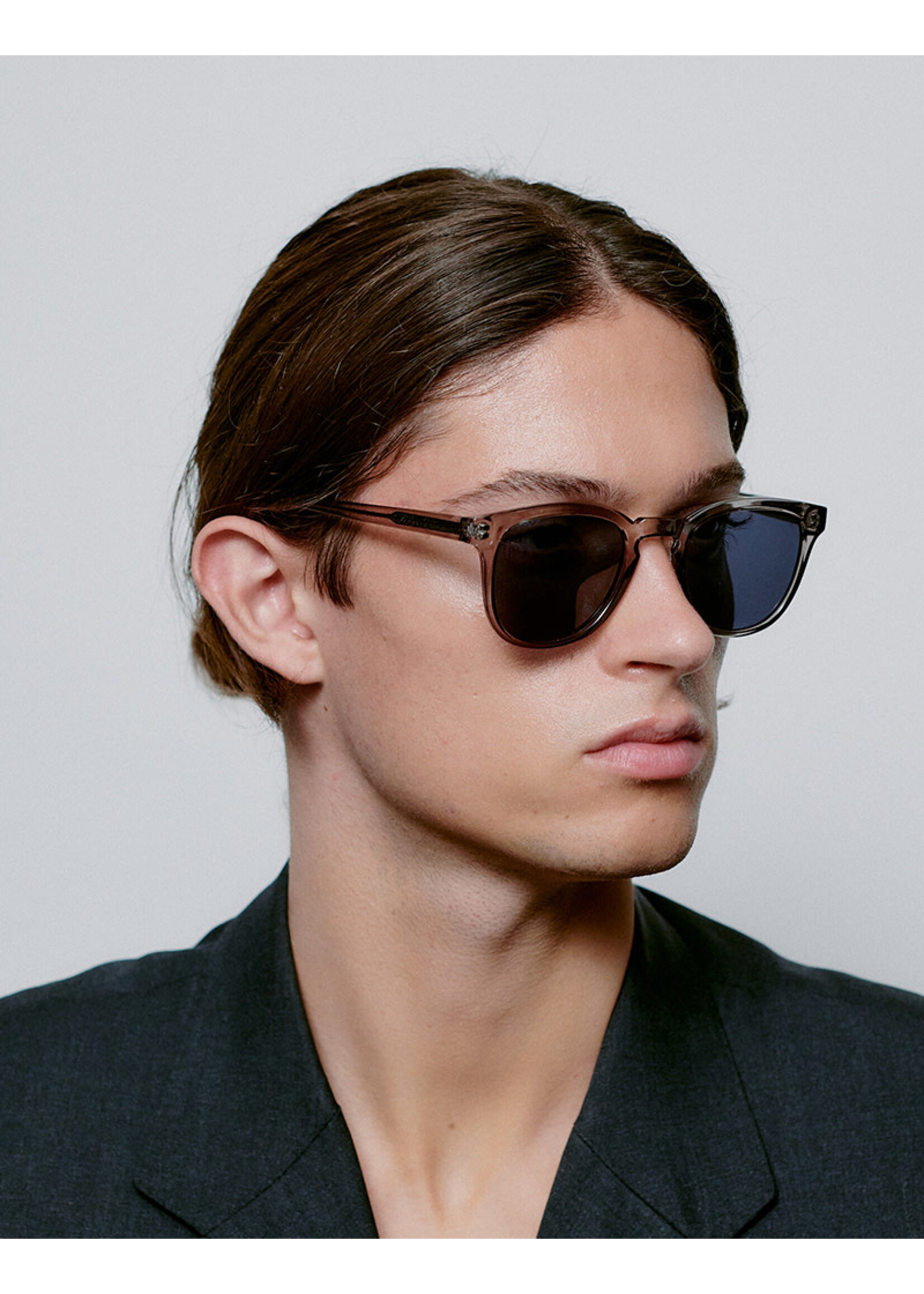 A.Kjærbede Sunglasses Bate | Grey Transparent