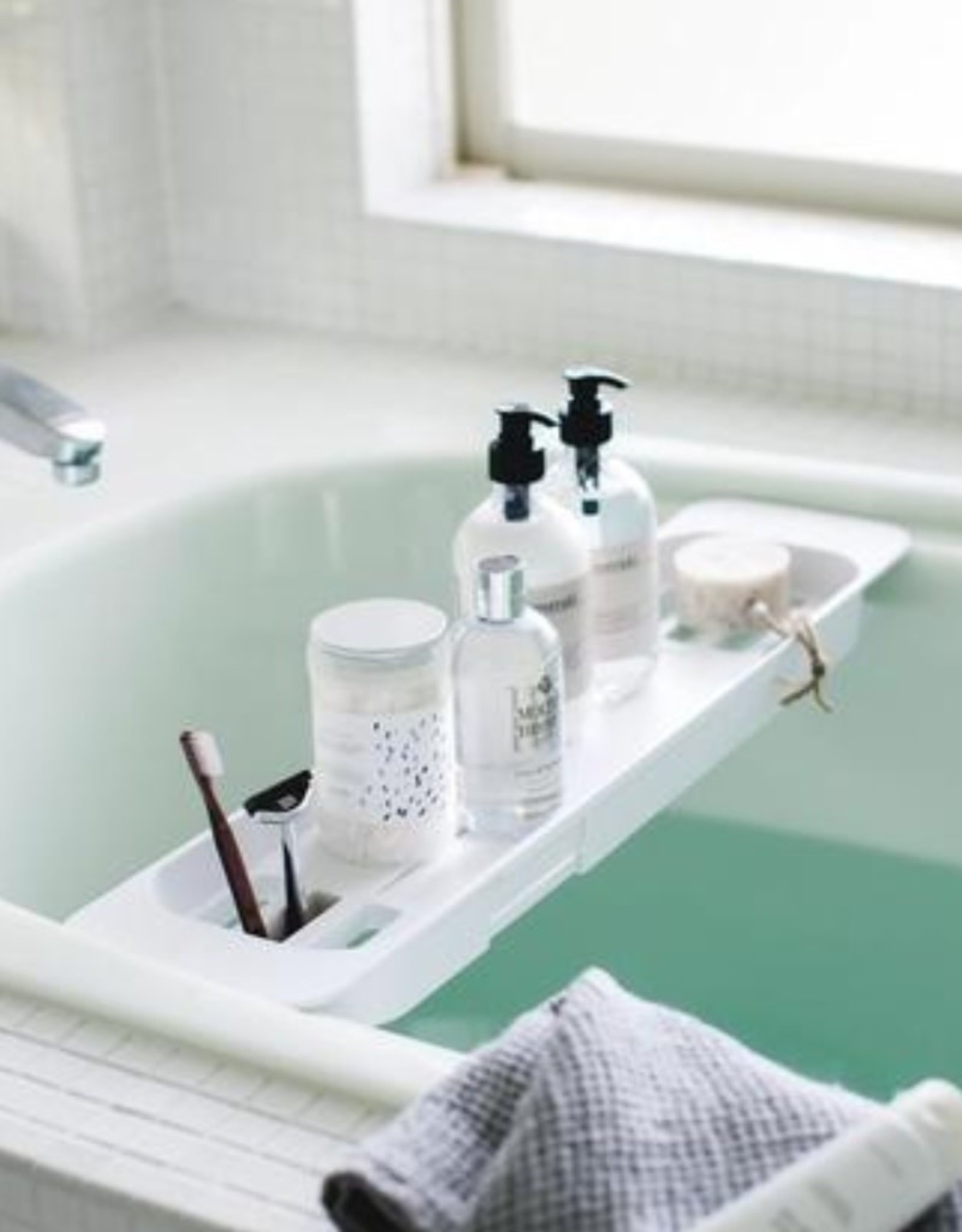 Yamazaki Extendable Bathtub Tray | White