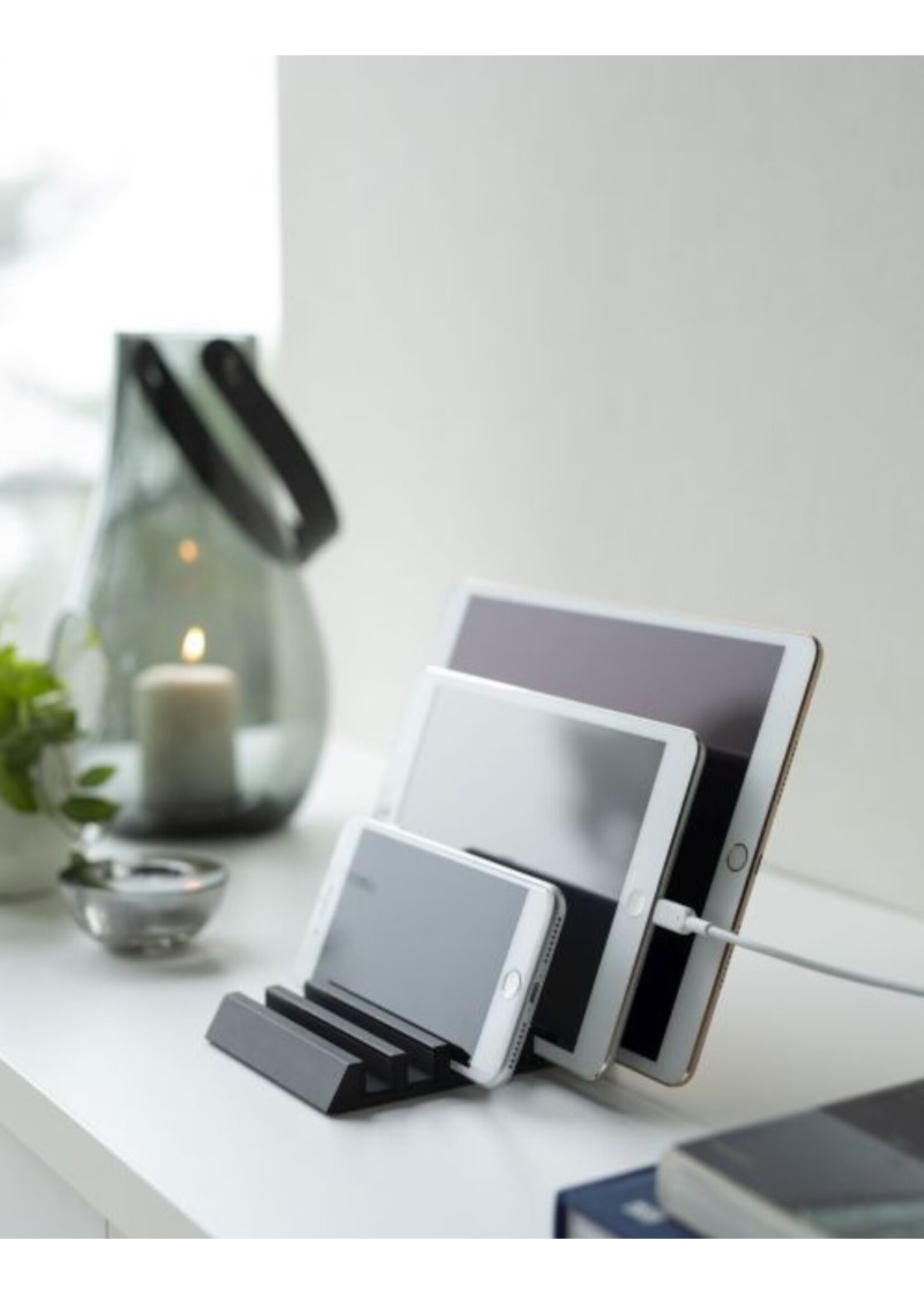Yamazaki Tablet Stand | Black