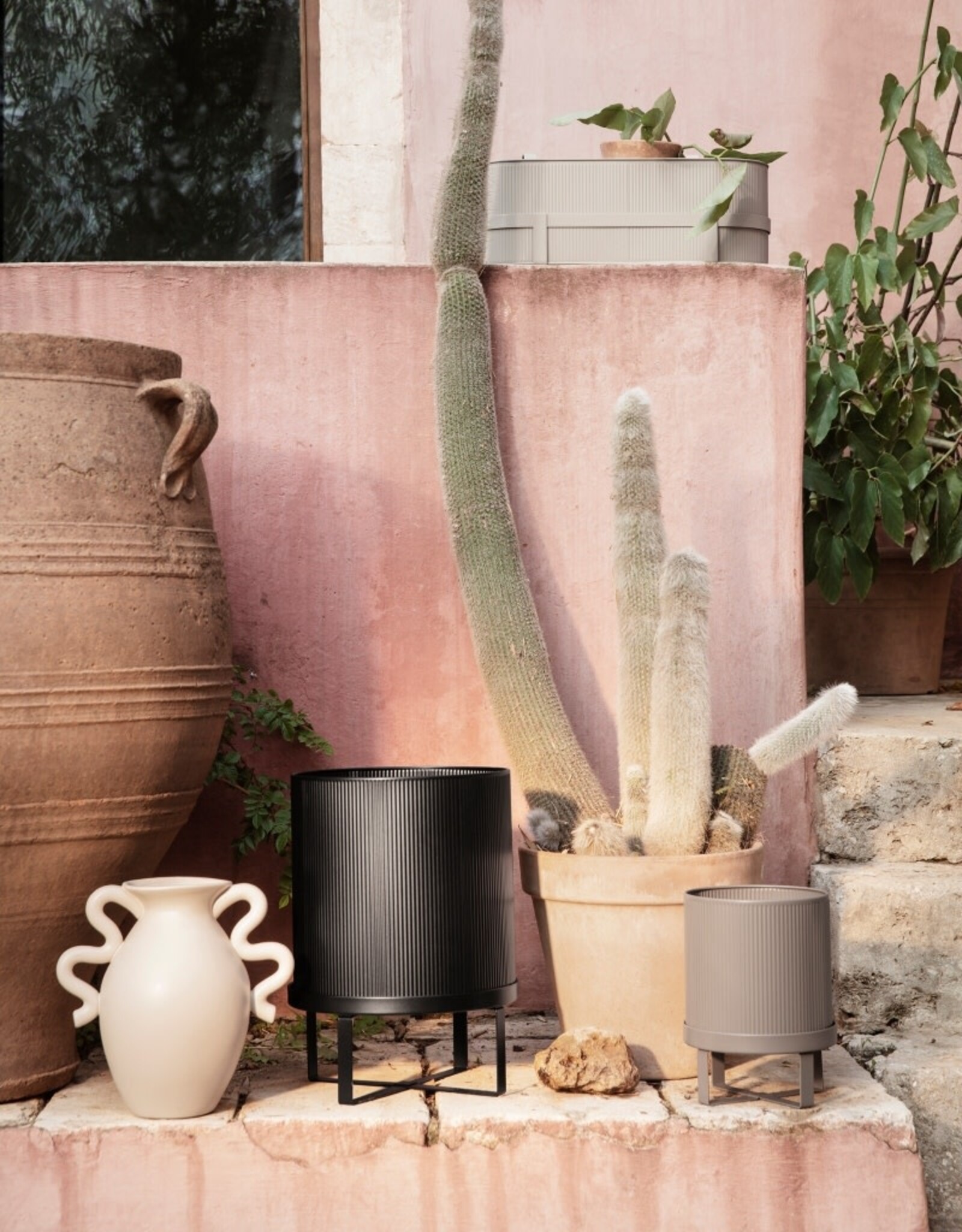 Ferm Living Bau Plant Pot S | Black