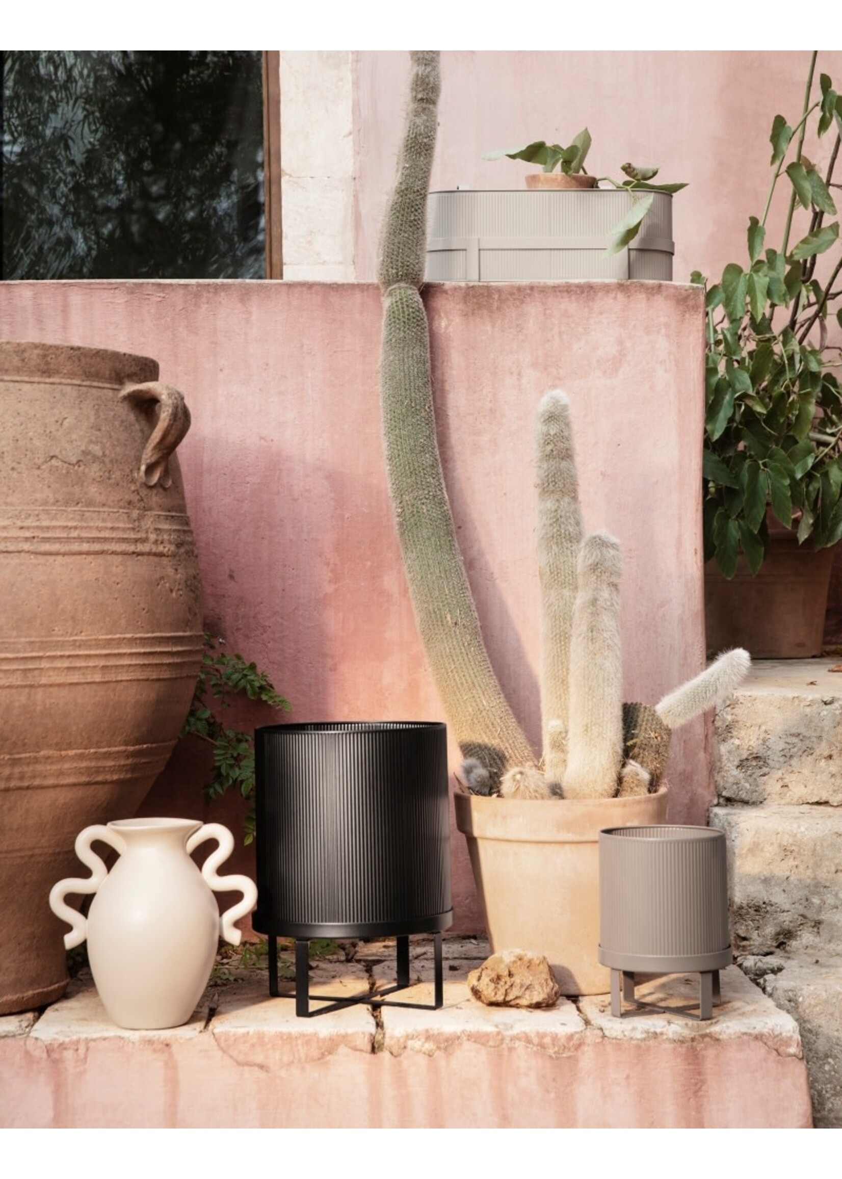 Ferm Living Bau Plant Pot S | Black