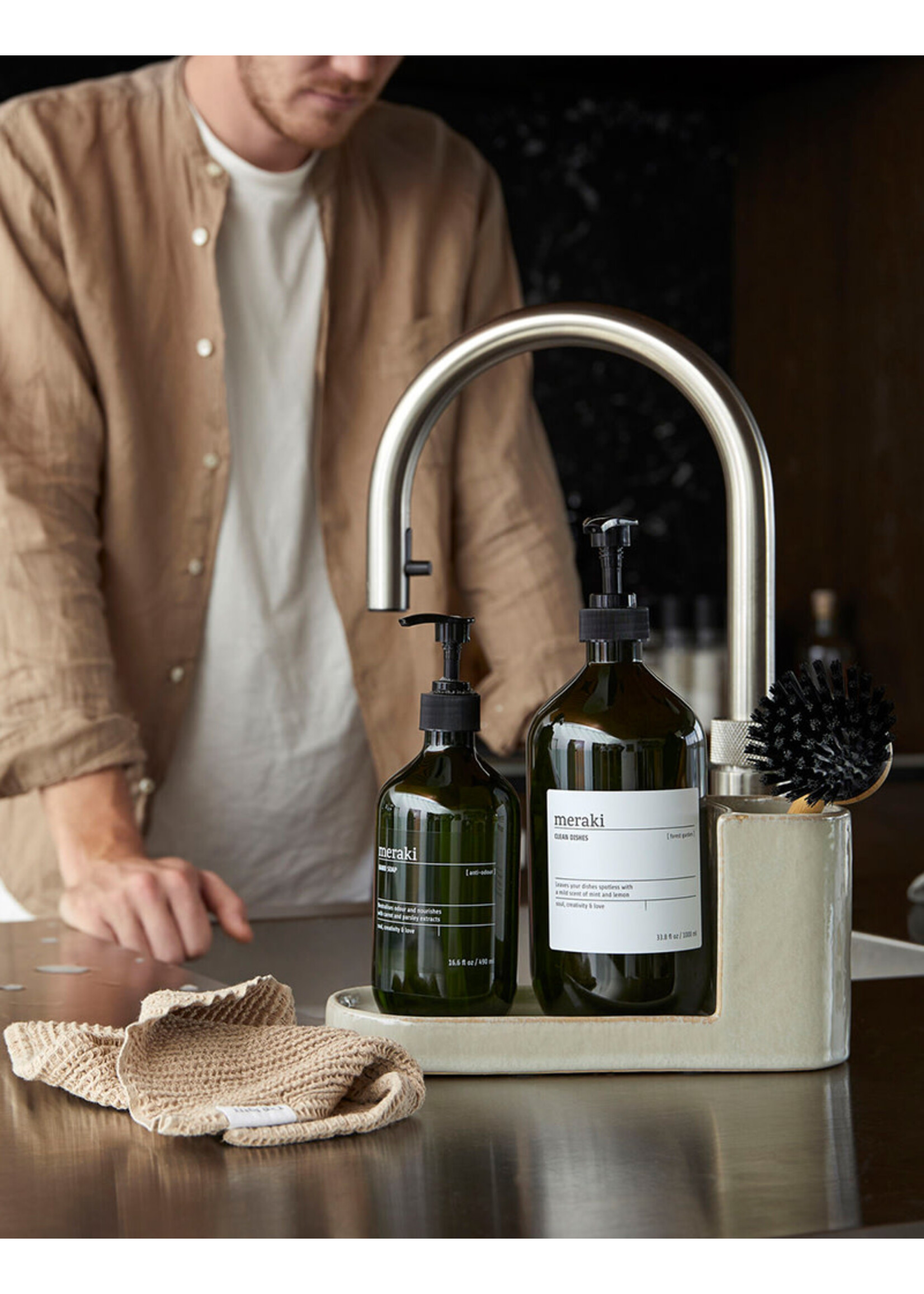 Meraki Datura Brush and Soap Holder L