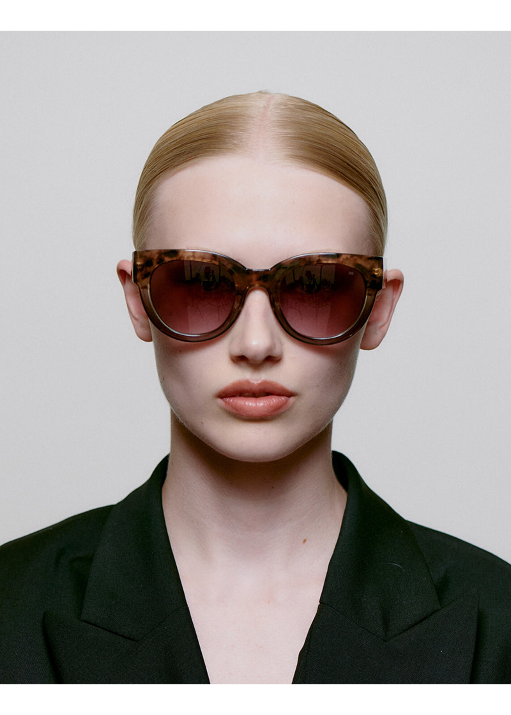 A.Kjærbede Zonnebril Lilly - Coquina/Grey Transparent