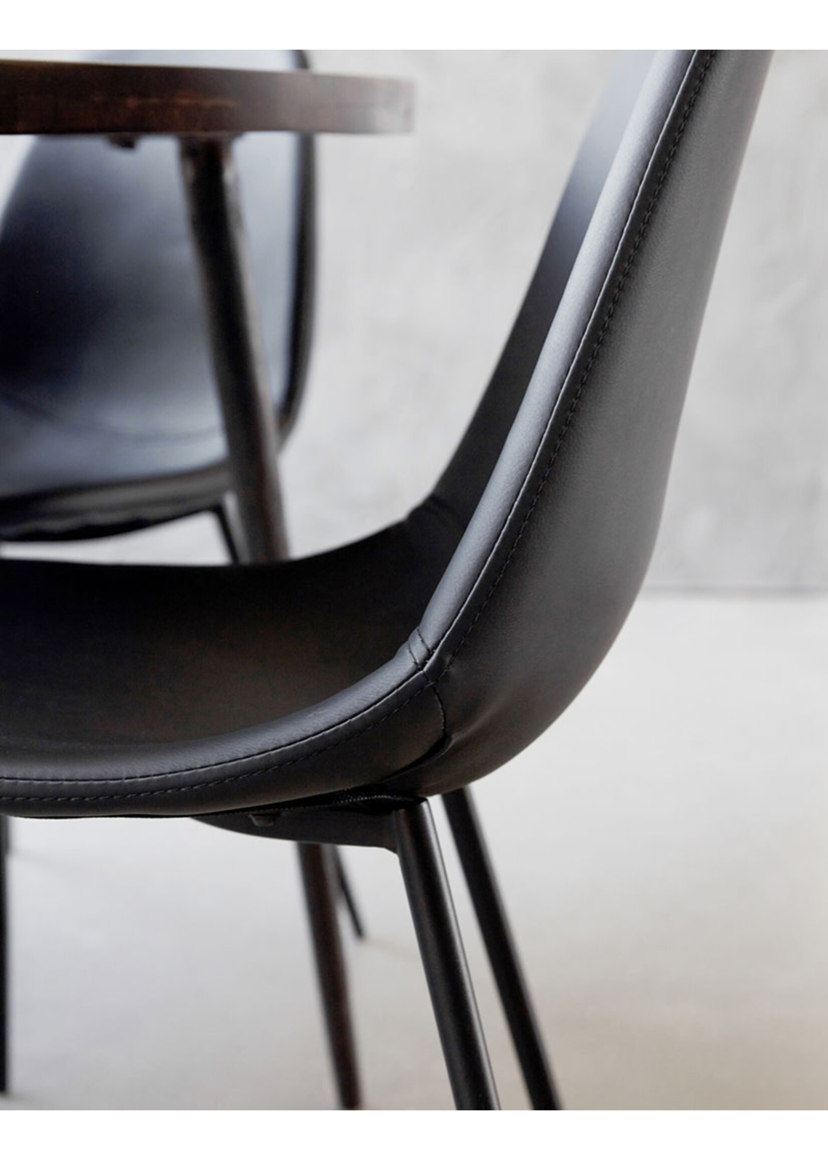 House Doctor Found Chair - Black