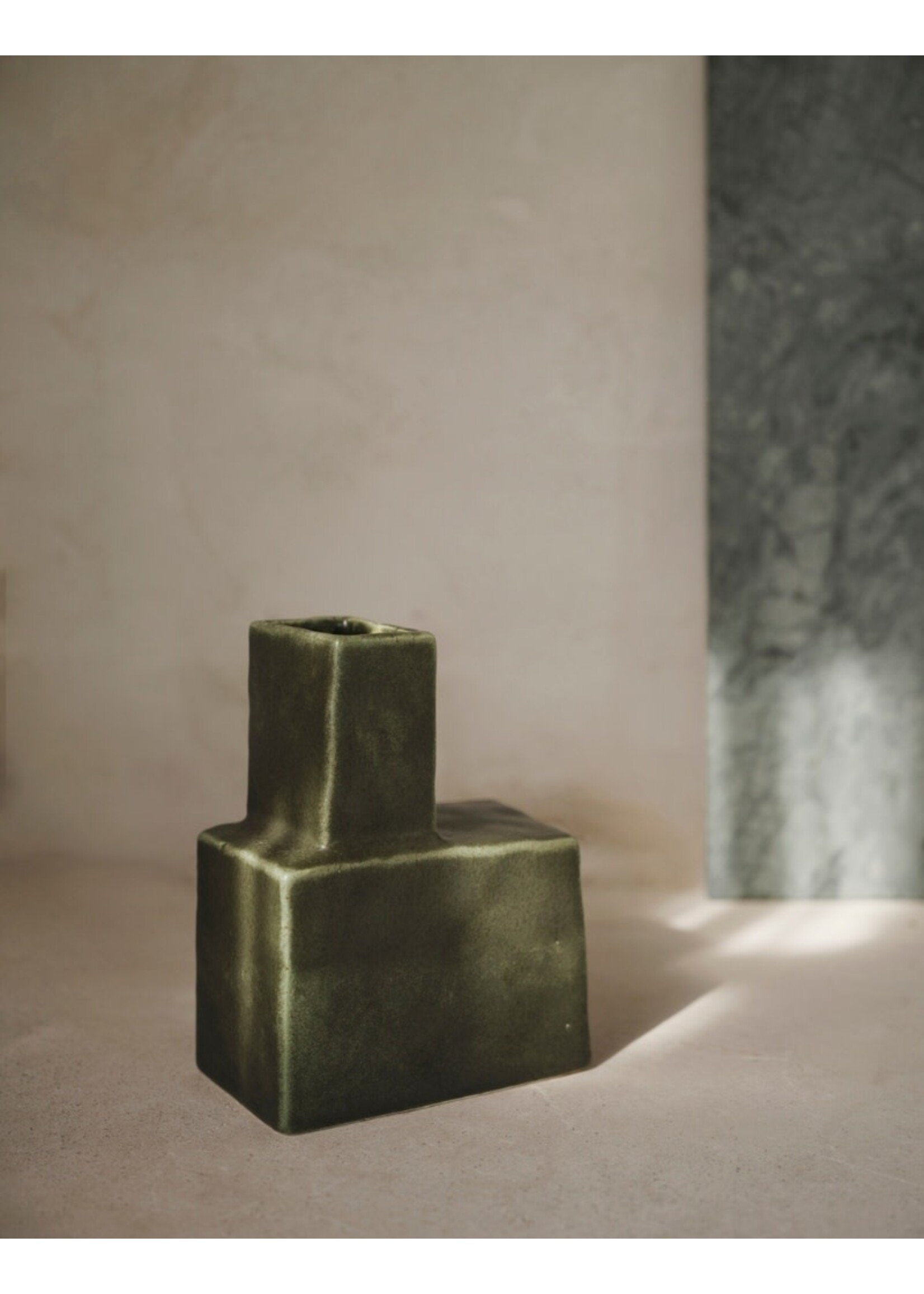 Ferm Living Koa Vase H20 - Dark Sage