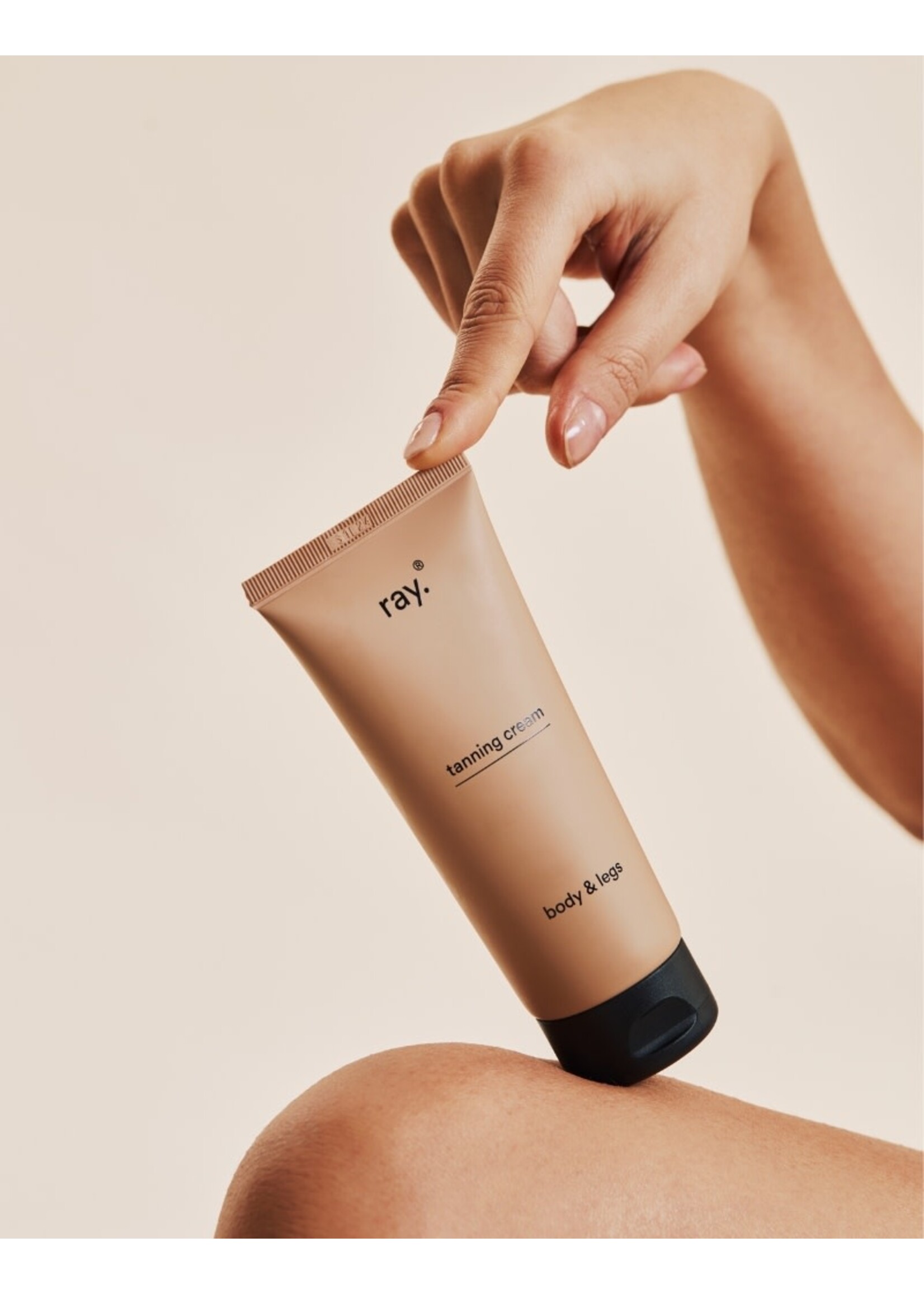 ray. Tanning Cream