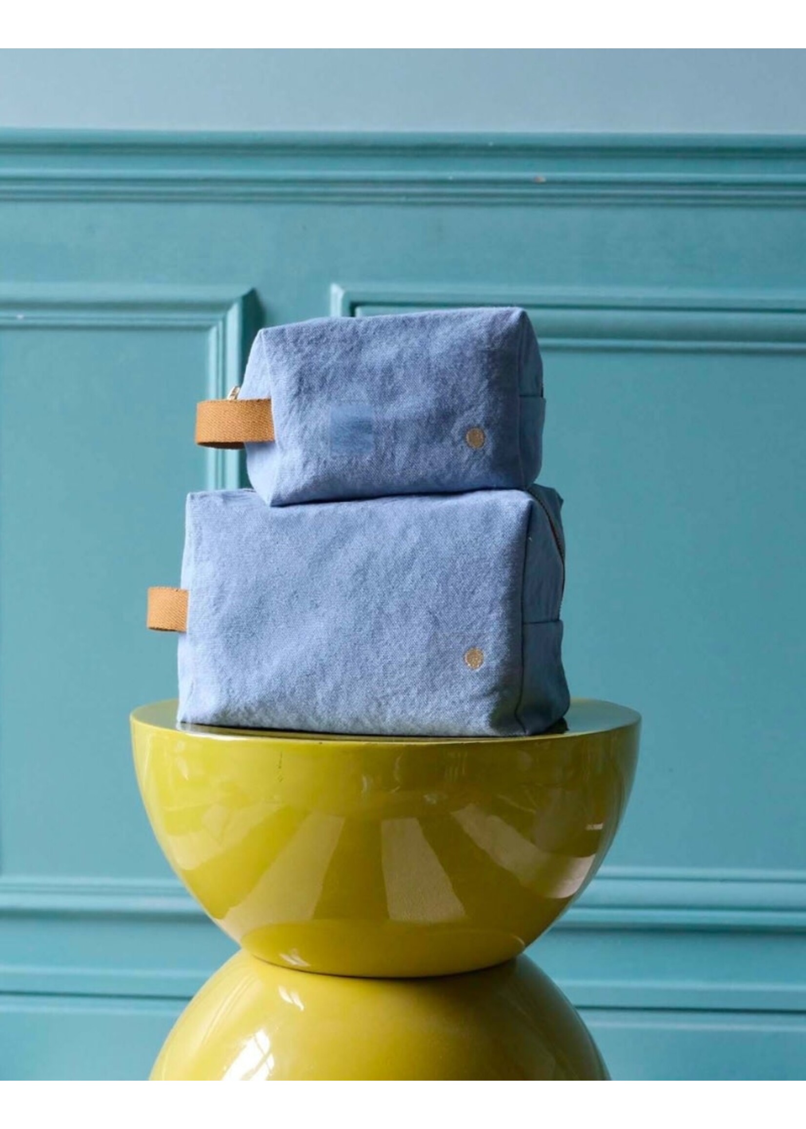 La cerise sur le gâteau Cube Pouch S - Bluetiful