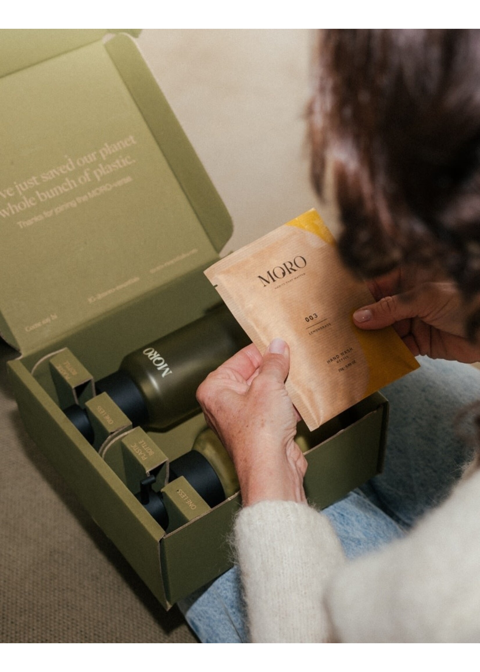 Moro Giftbox Hand Routine - Rosemary