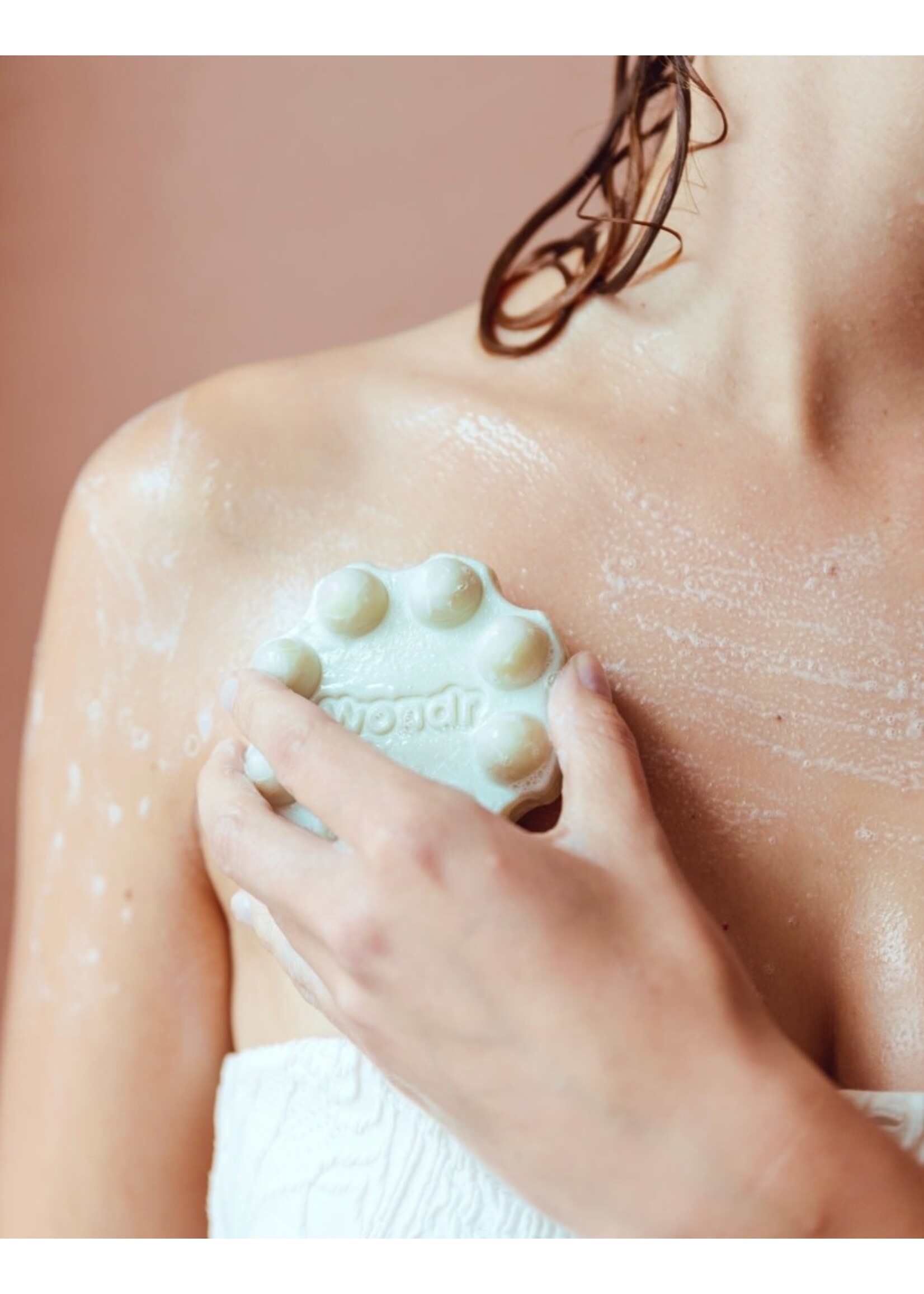 Wondr Shower Bar Scrub - Energizing Ginger
