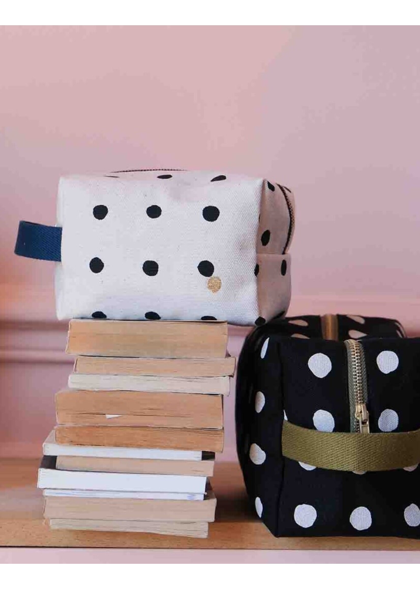 La cerise sur le gâteau Cube Pouch S - Mio