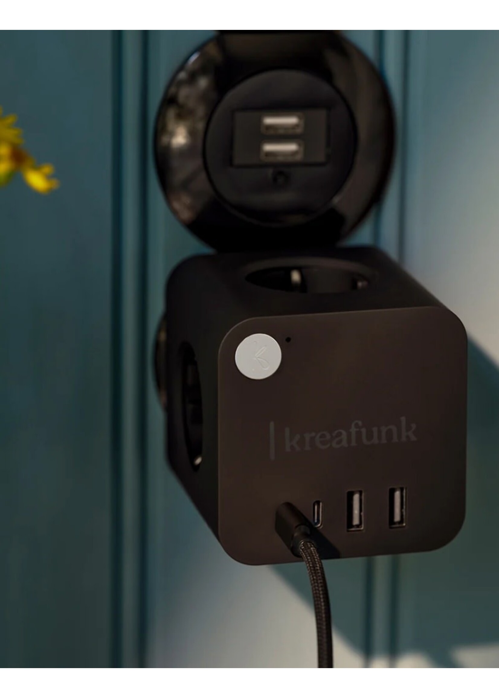 Kreafunk Ampie Multi-socket Power Station - Black