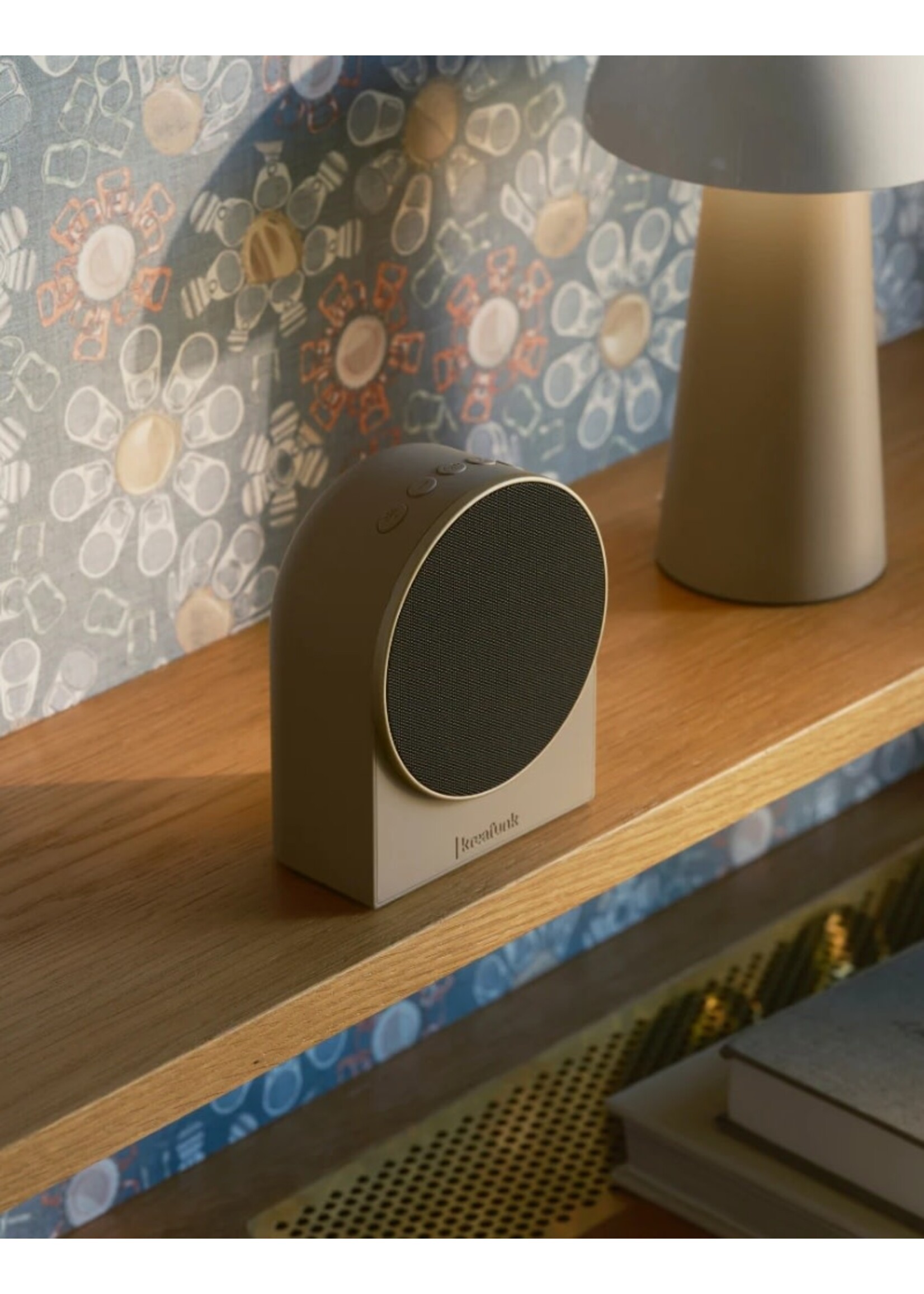 Kreafunk Ivy wekker + bluetooth speaker - ivory sand