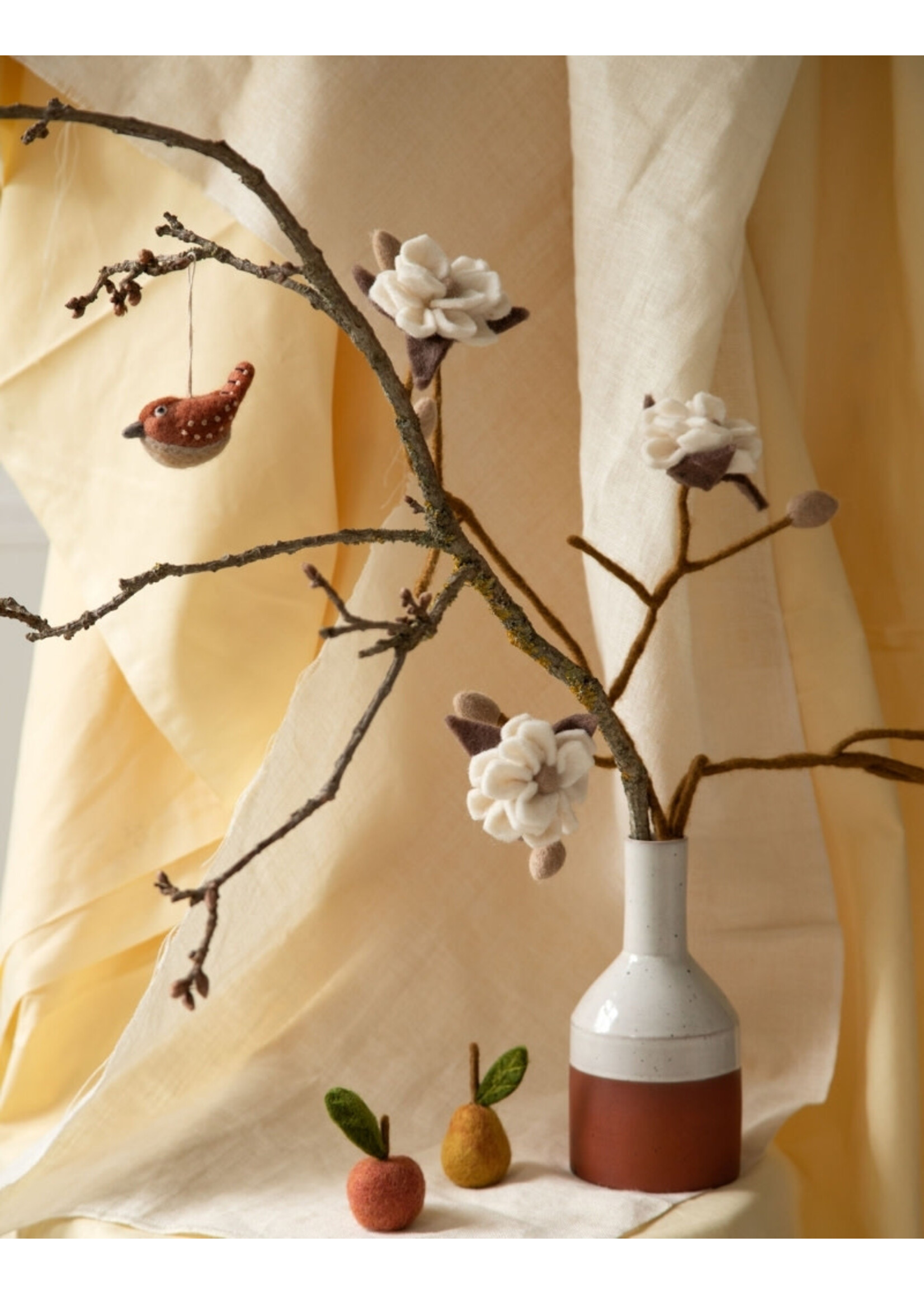 Gry & Sif Magnolia Branch White Flowers