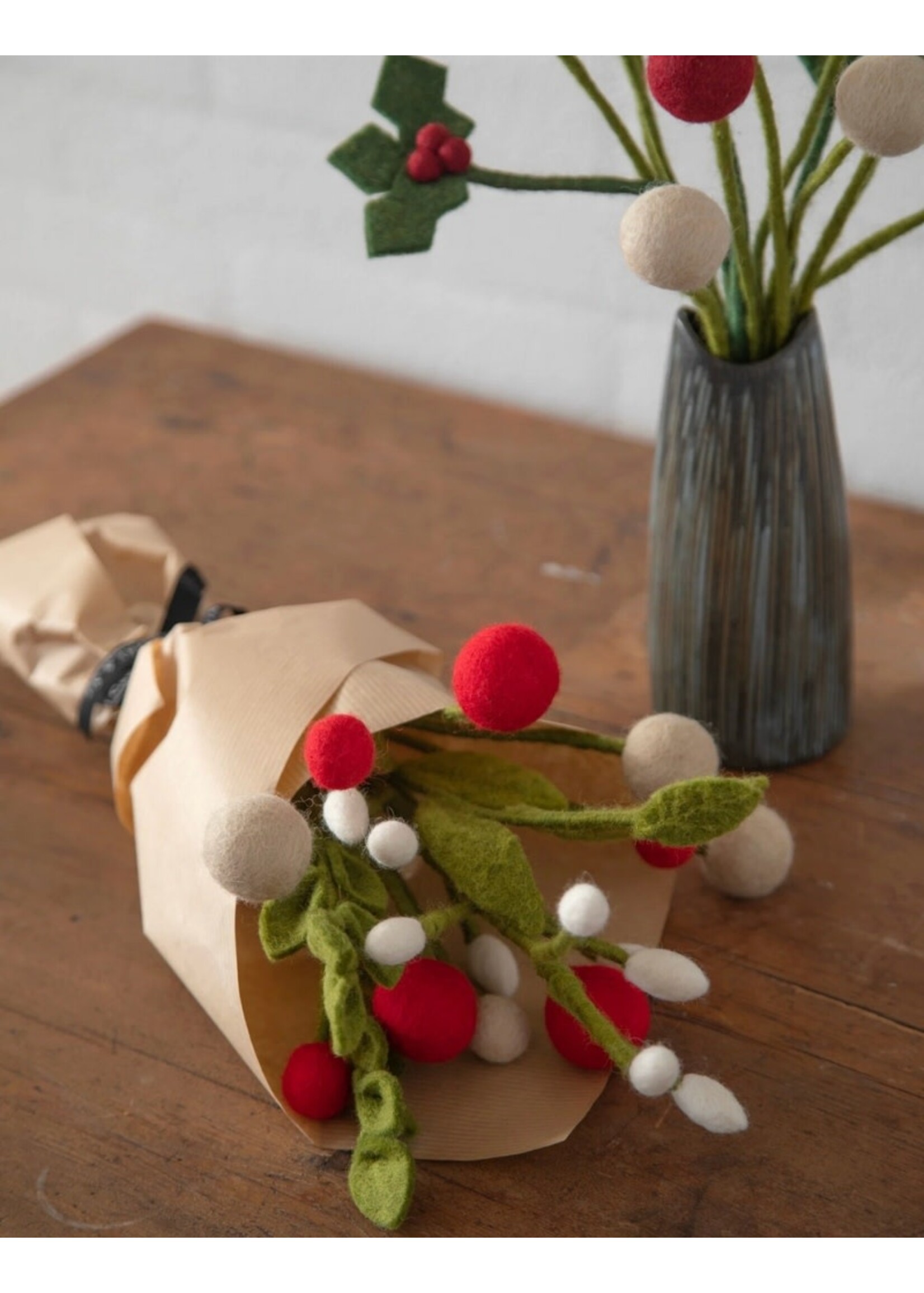 Gry & Sif Leaf Branch - Sharp Green