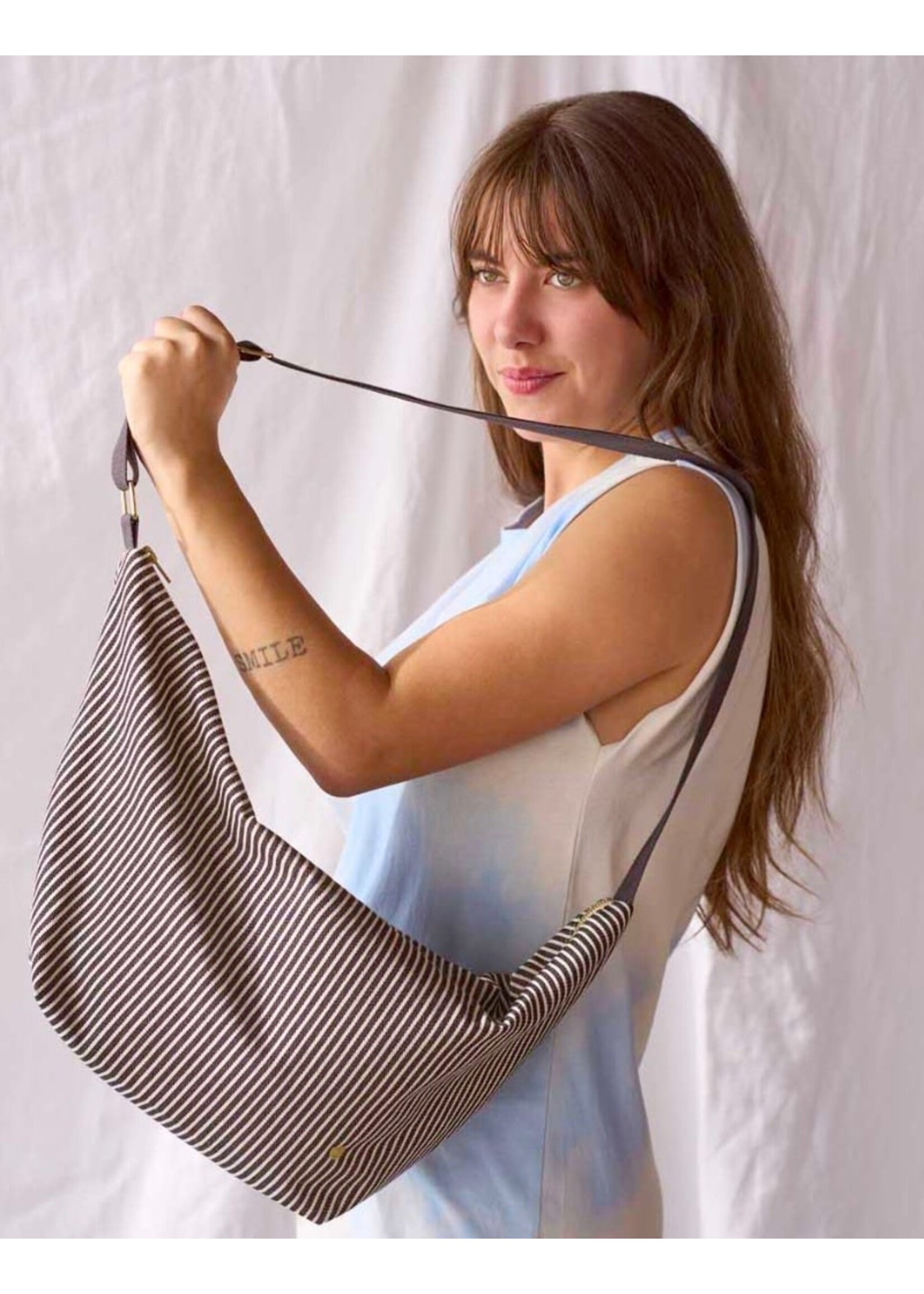 La Cerise sur le Gâteau Demi-Lune Bag - Basile