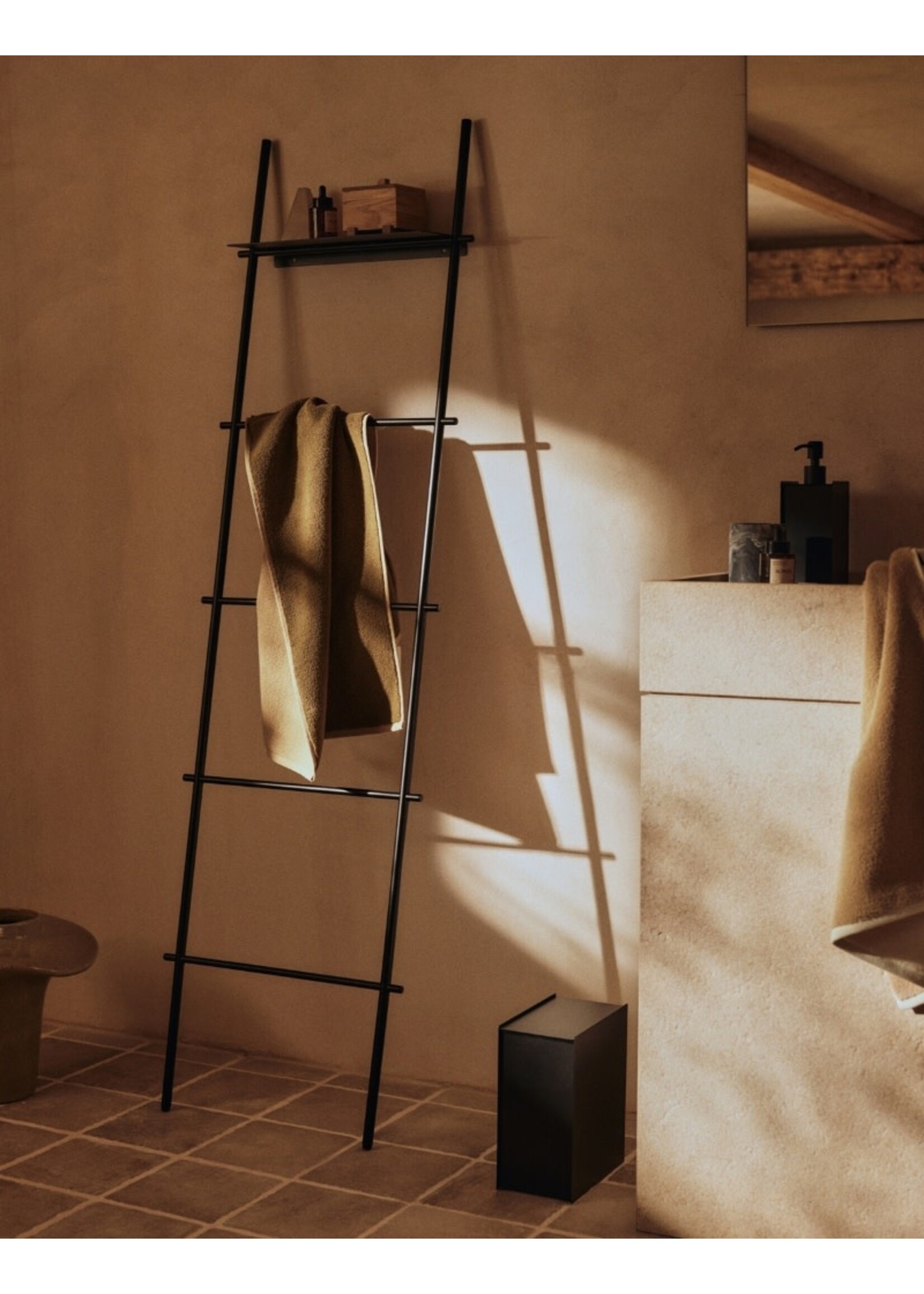 Ferm Living Dora Towel Ladder - Black