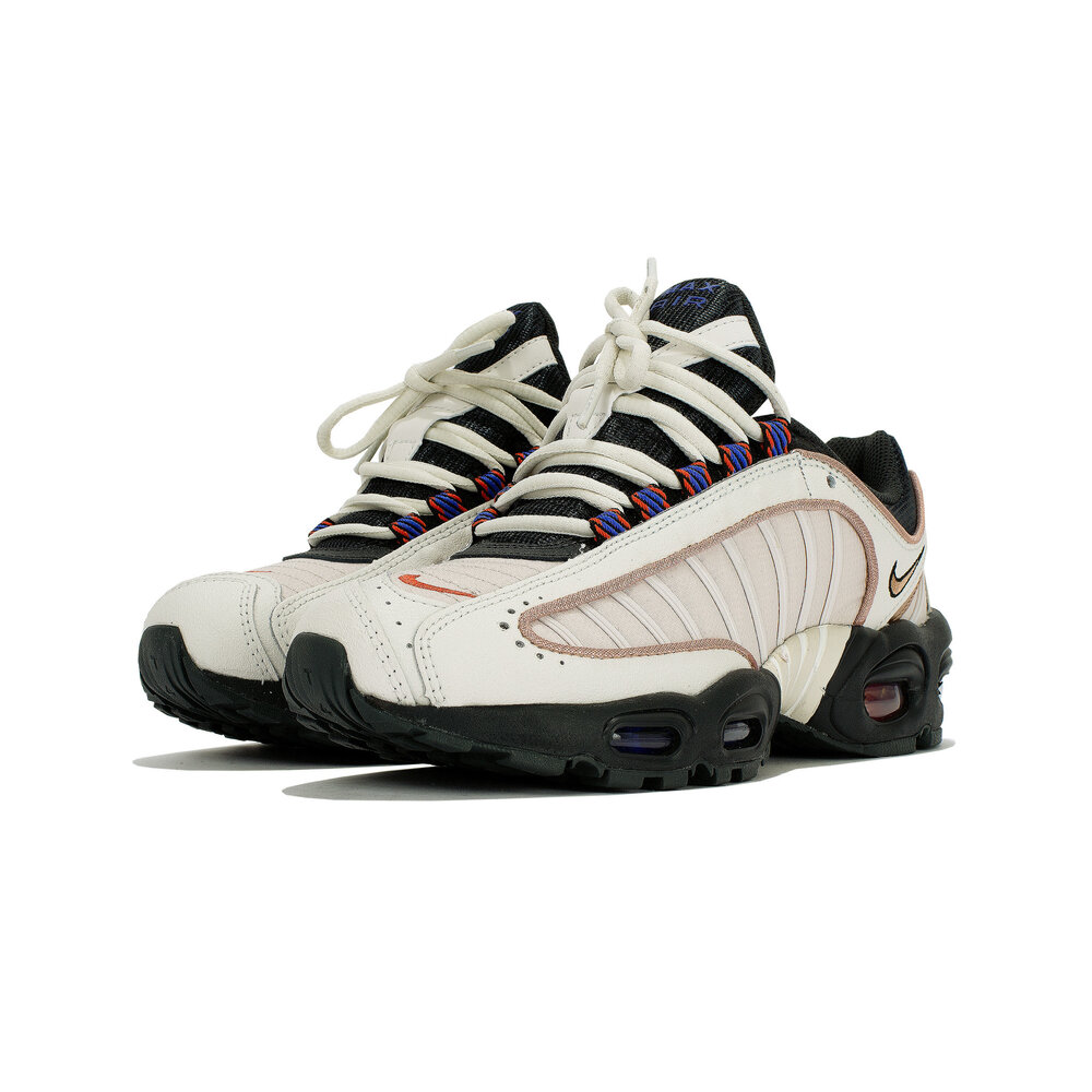 NIKE AIR MAX TAILWIND IV SE