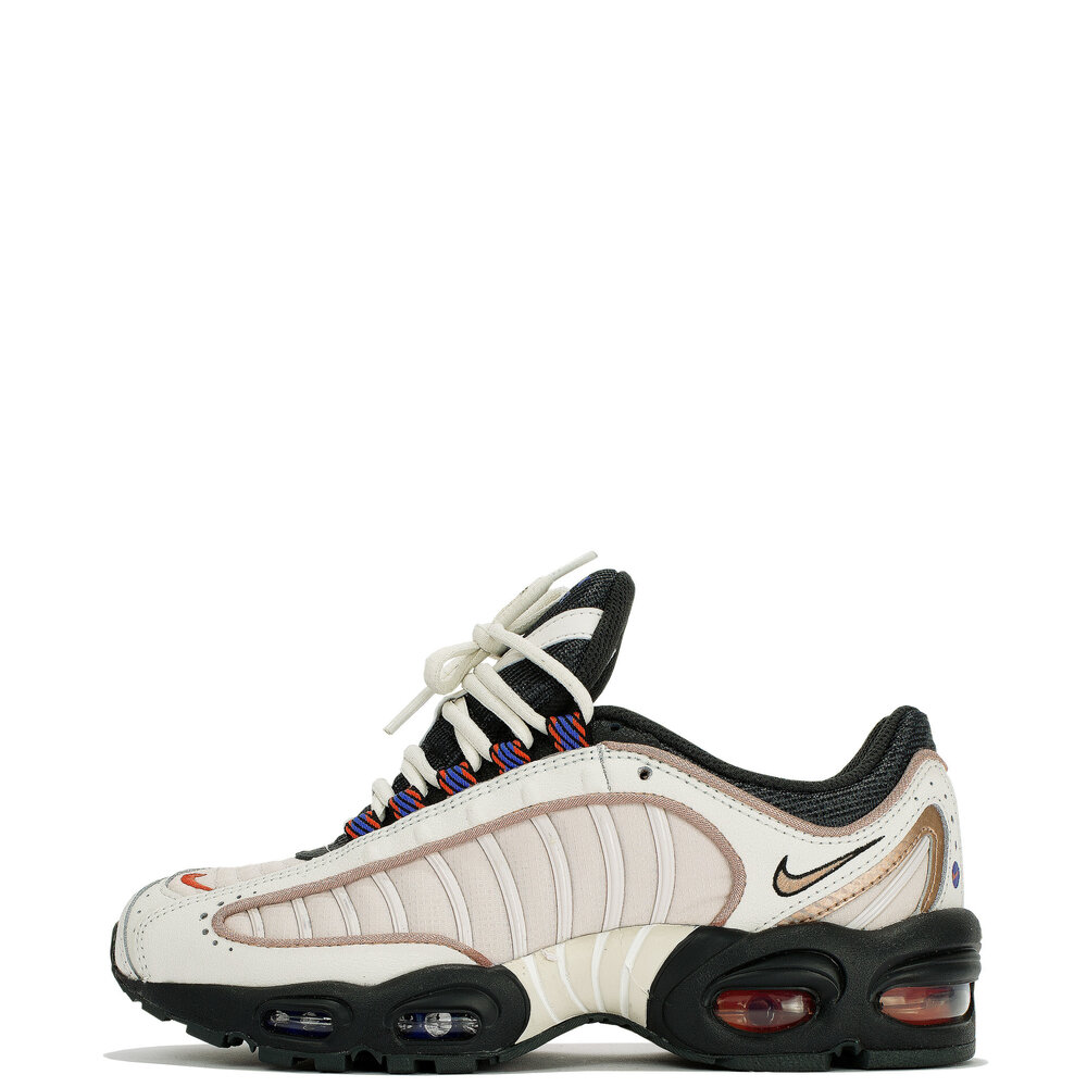 NIKE AIR MAX TAILWIND IV SE