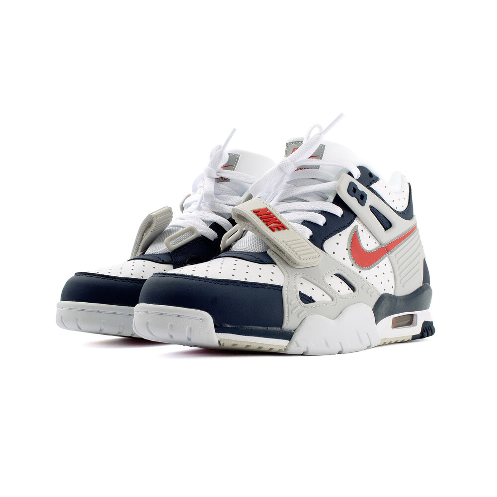 NIKE AIR TRAINER 3
