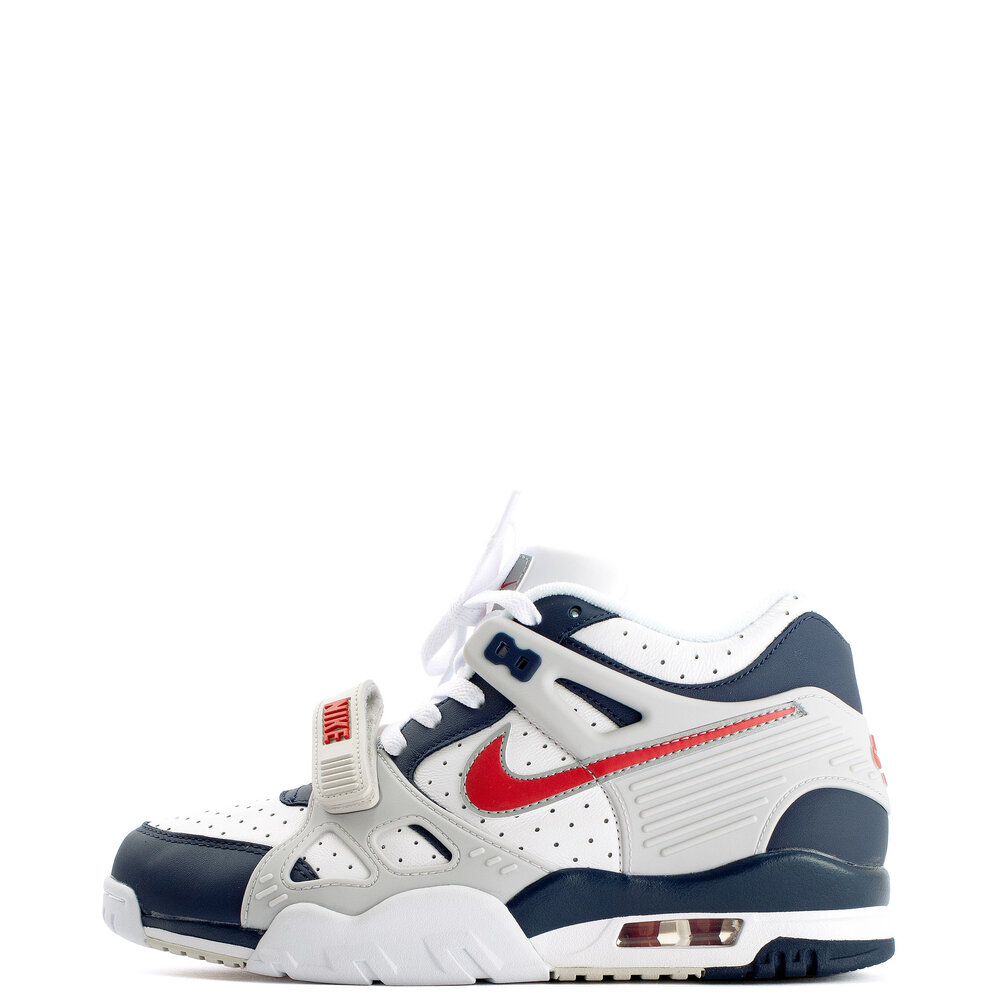 NIKE AIR TRAINER 3
