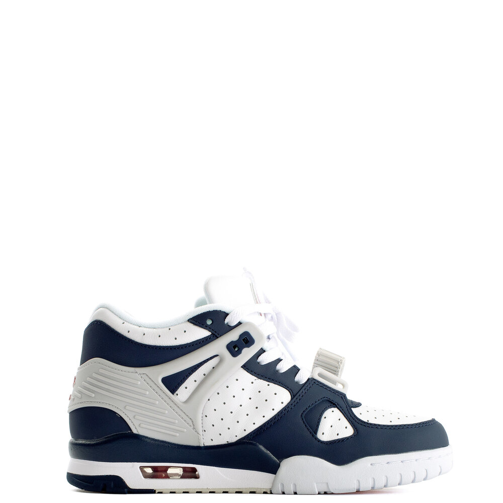 NIKE AIR TRAINER 3