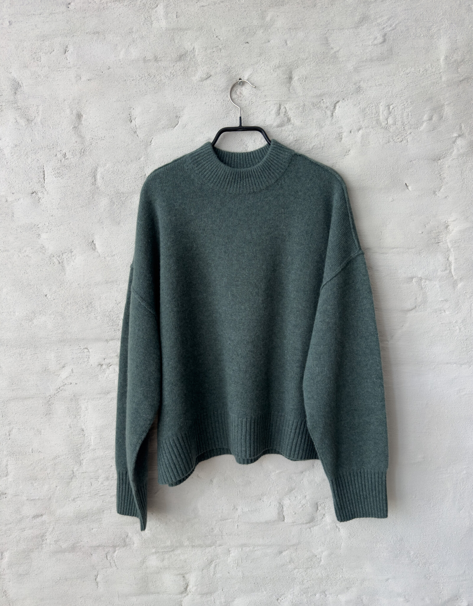 Wen Moon Lee Swamp Green